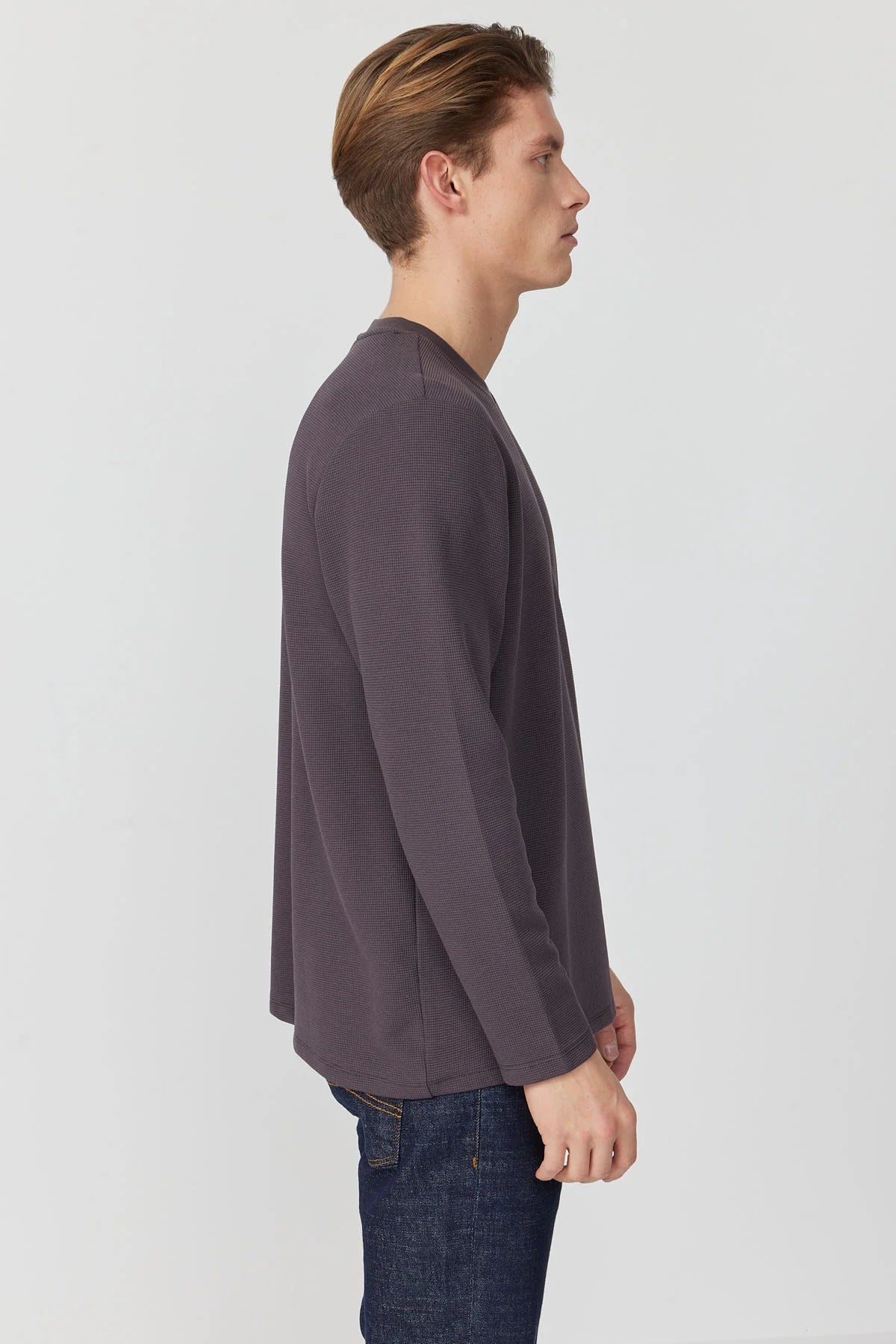 سویتشێرتێکی بنەڕەتی پیاوان