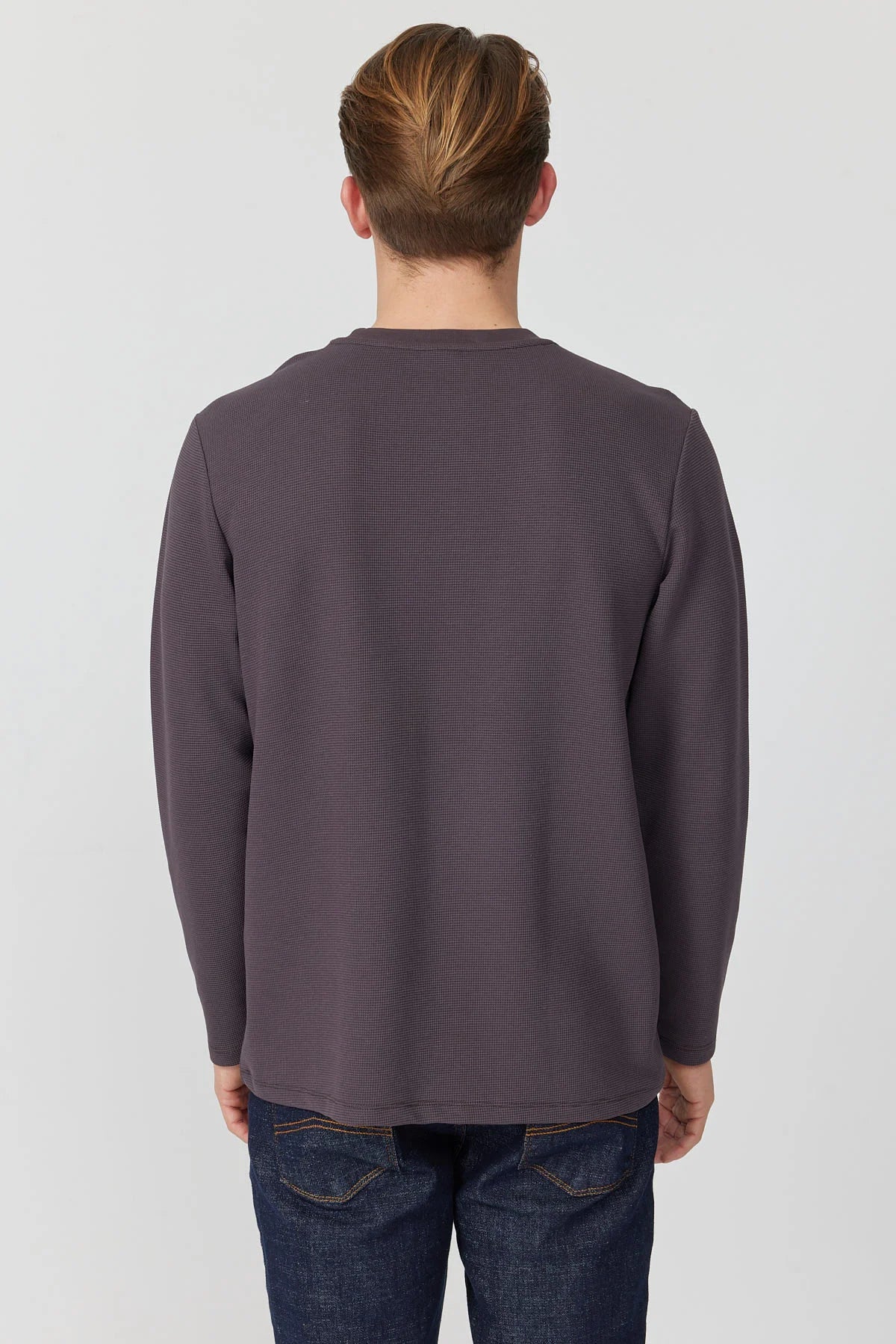 سویتشێرتێکی بنەڕەتی پیاوان