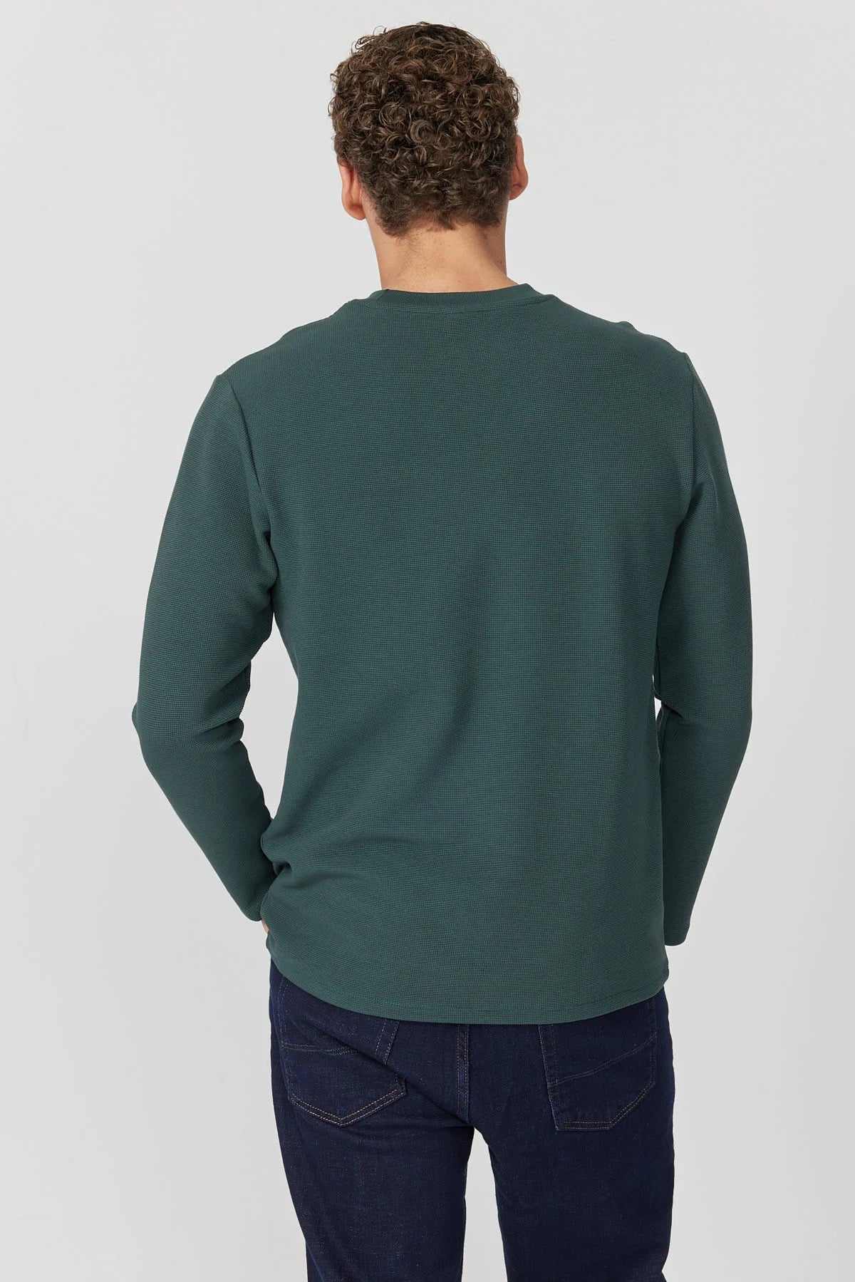 سویتشێرتێکی بنەڕەتی پیاوان