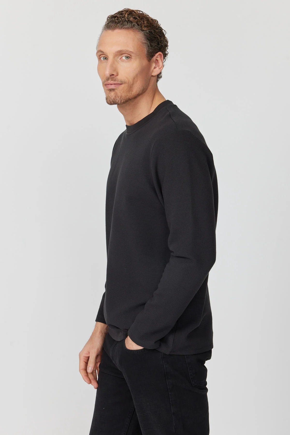 سویتشێرتێکی بنەڕەتی پیاوان