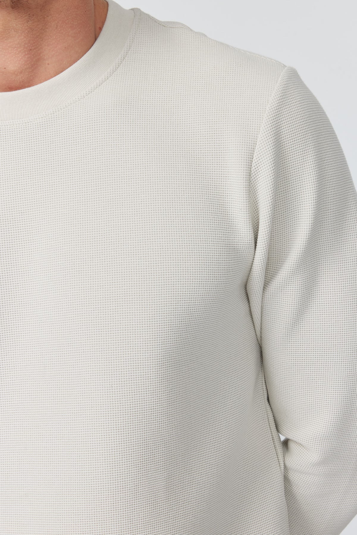 سویتشێرتێکی بنەڕەتی پیاوان