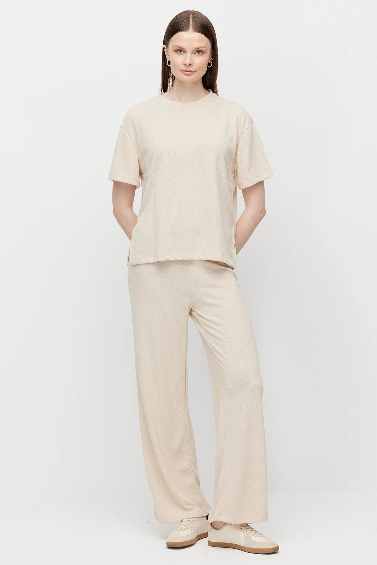 Women's Elastic Waist Relaxed Fit Textured Trousers