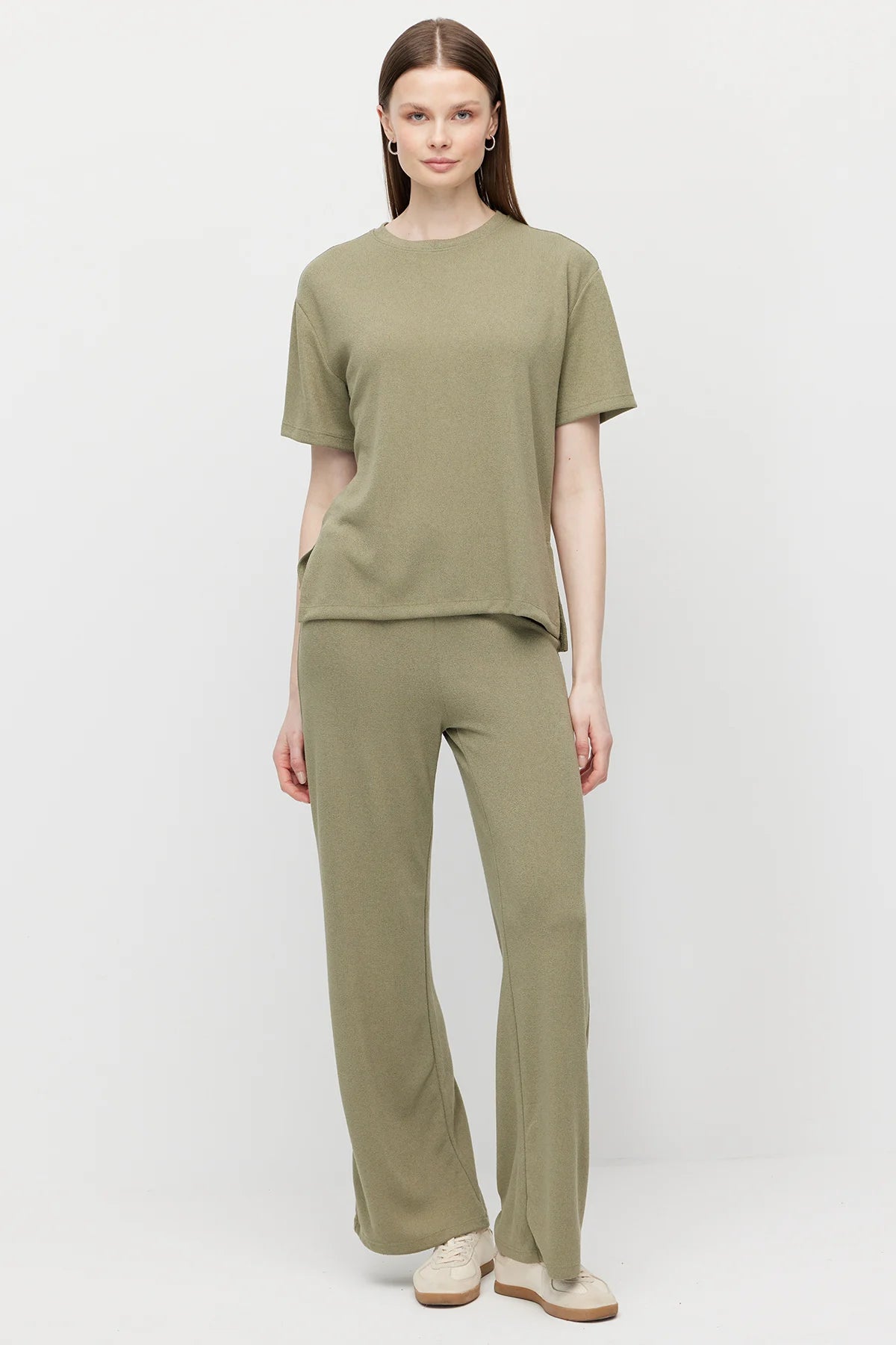 Women's Elastic Waist Relaxed Fit Textured Trousers