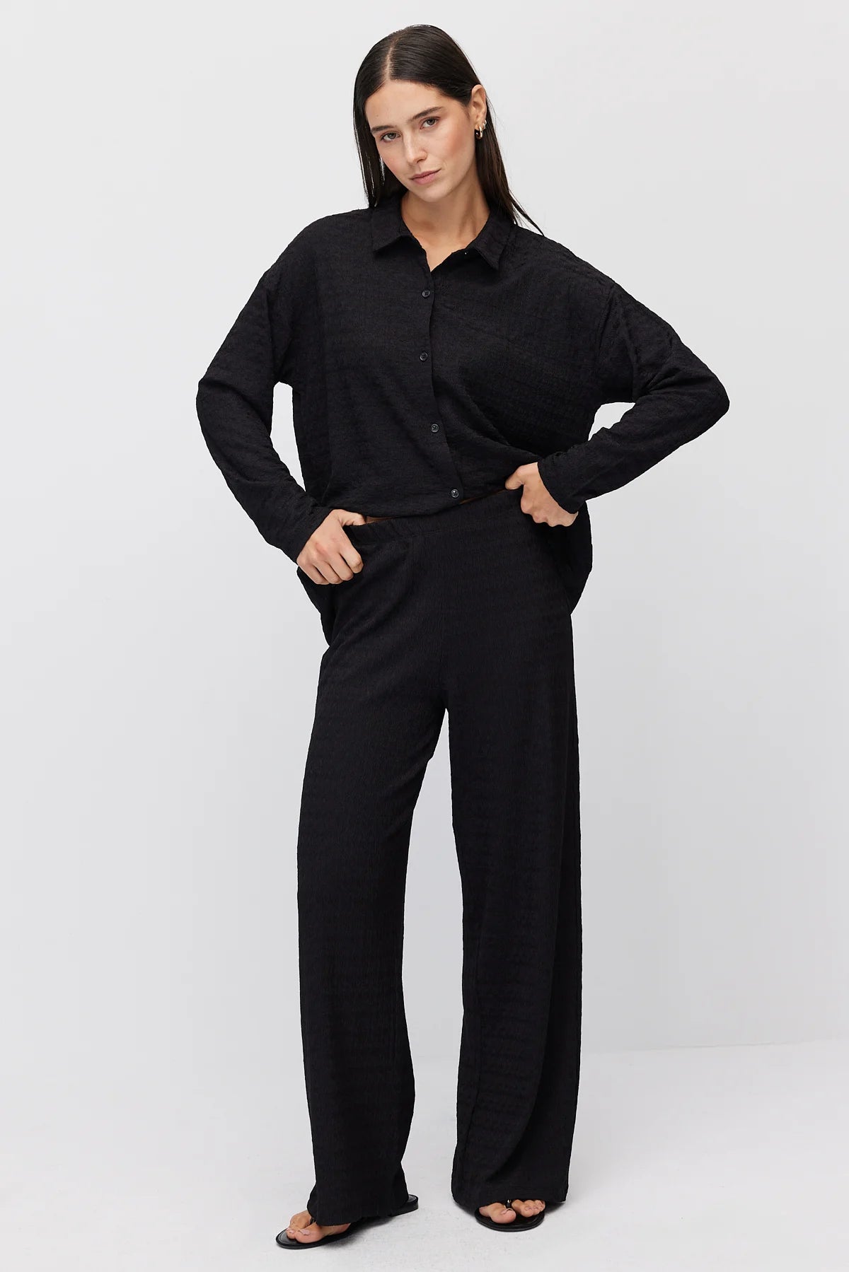 Women's Textured Pants with Elastic Waistband