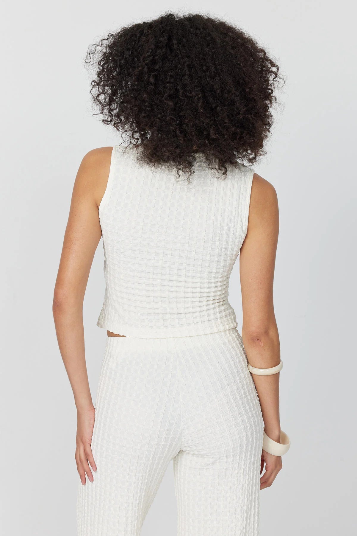 صدرية نسائية منقوشة