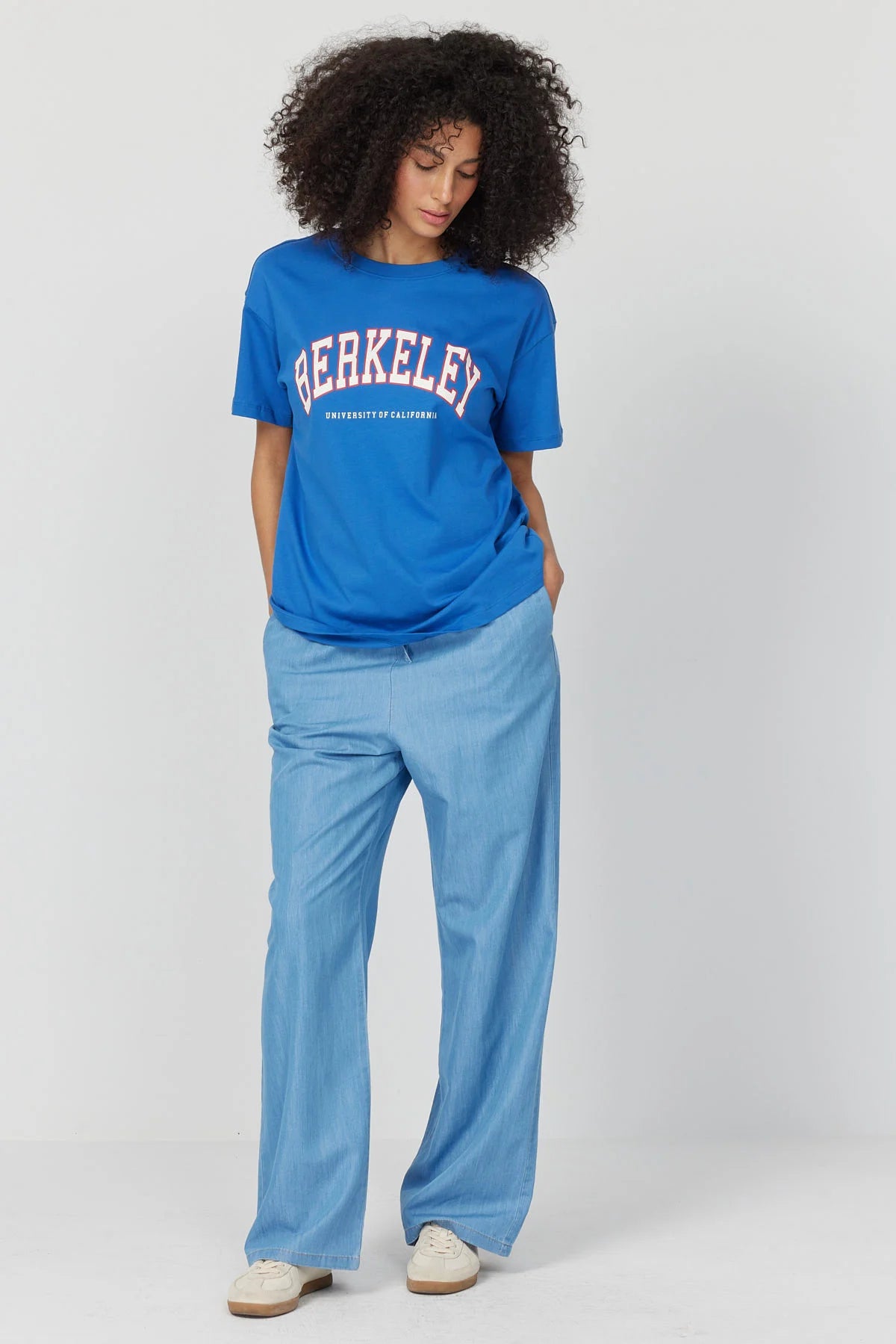 پانتۆڵی کابۆی بە کەمەر لاستیکی ئافرەتان 