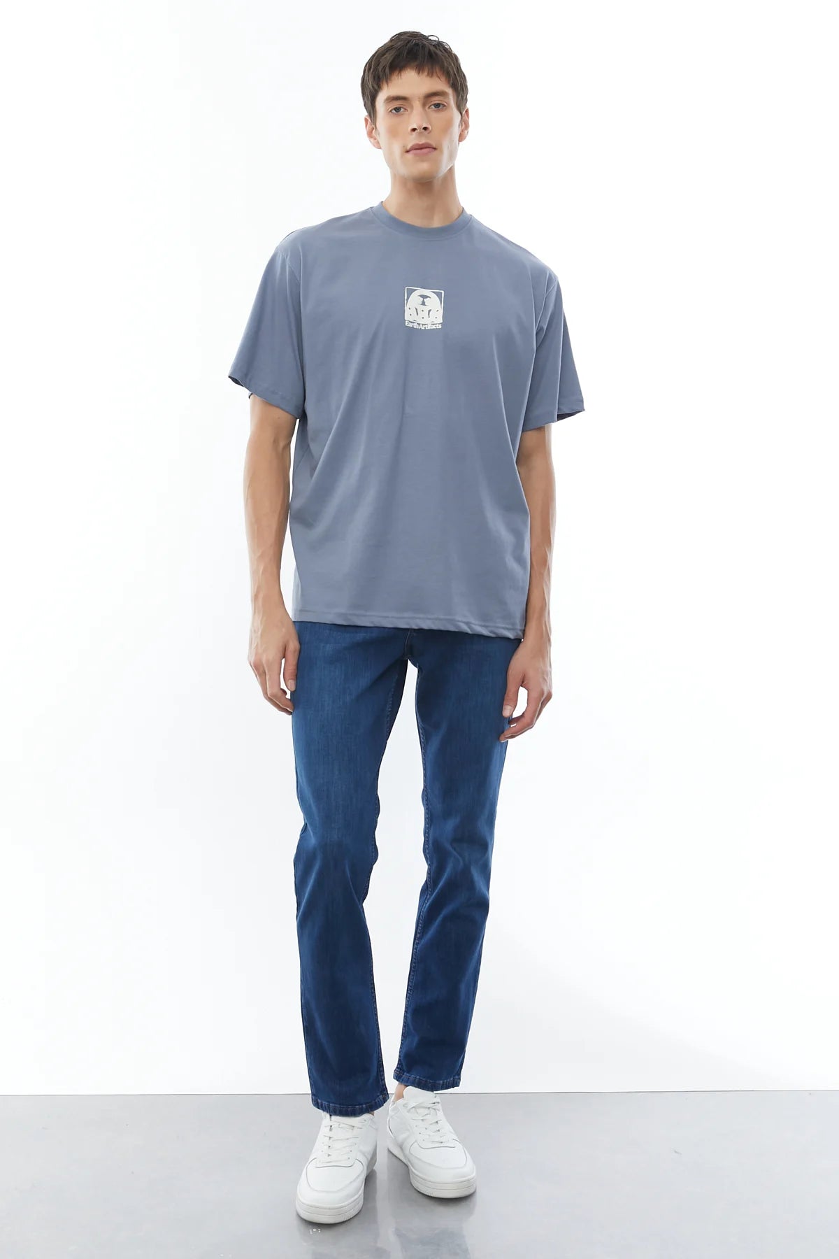 Bisiklet Yaka Oversize Desenli T-shirt