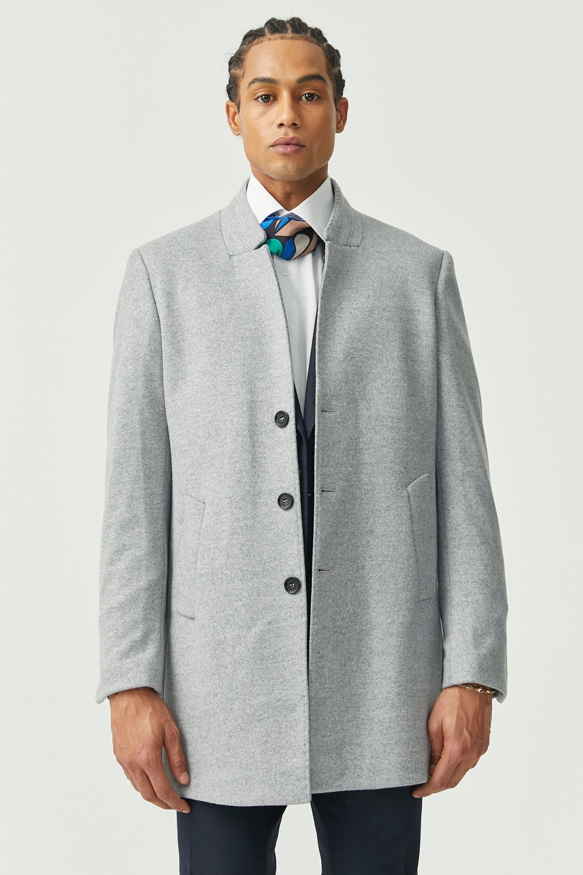 Men's Classic Cut Buttoned Coat