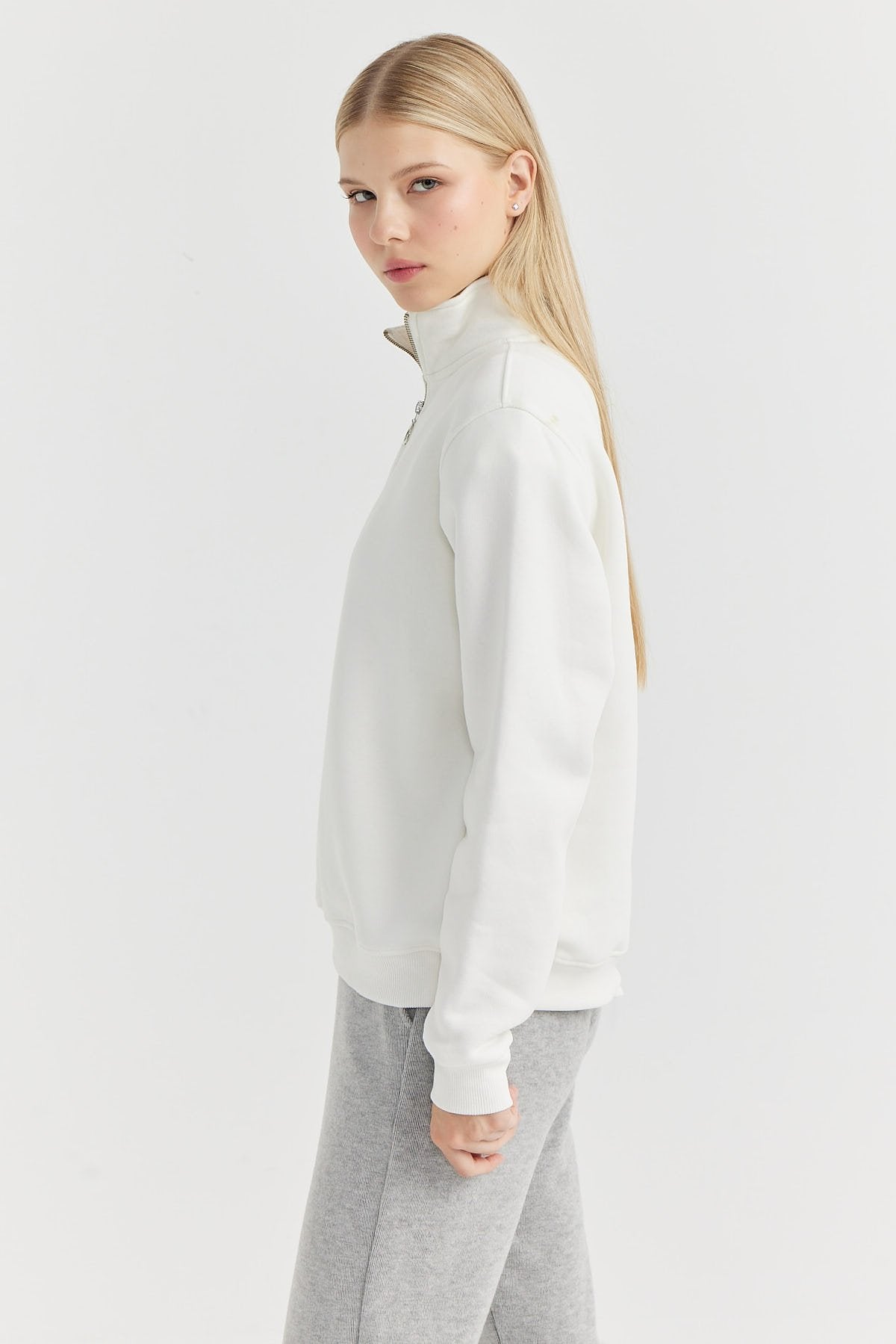 Women's Zippered Sweat Top