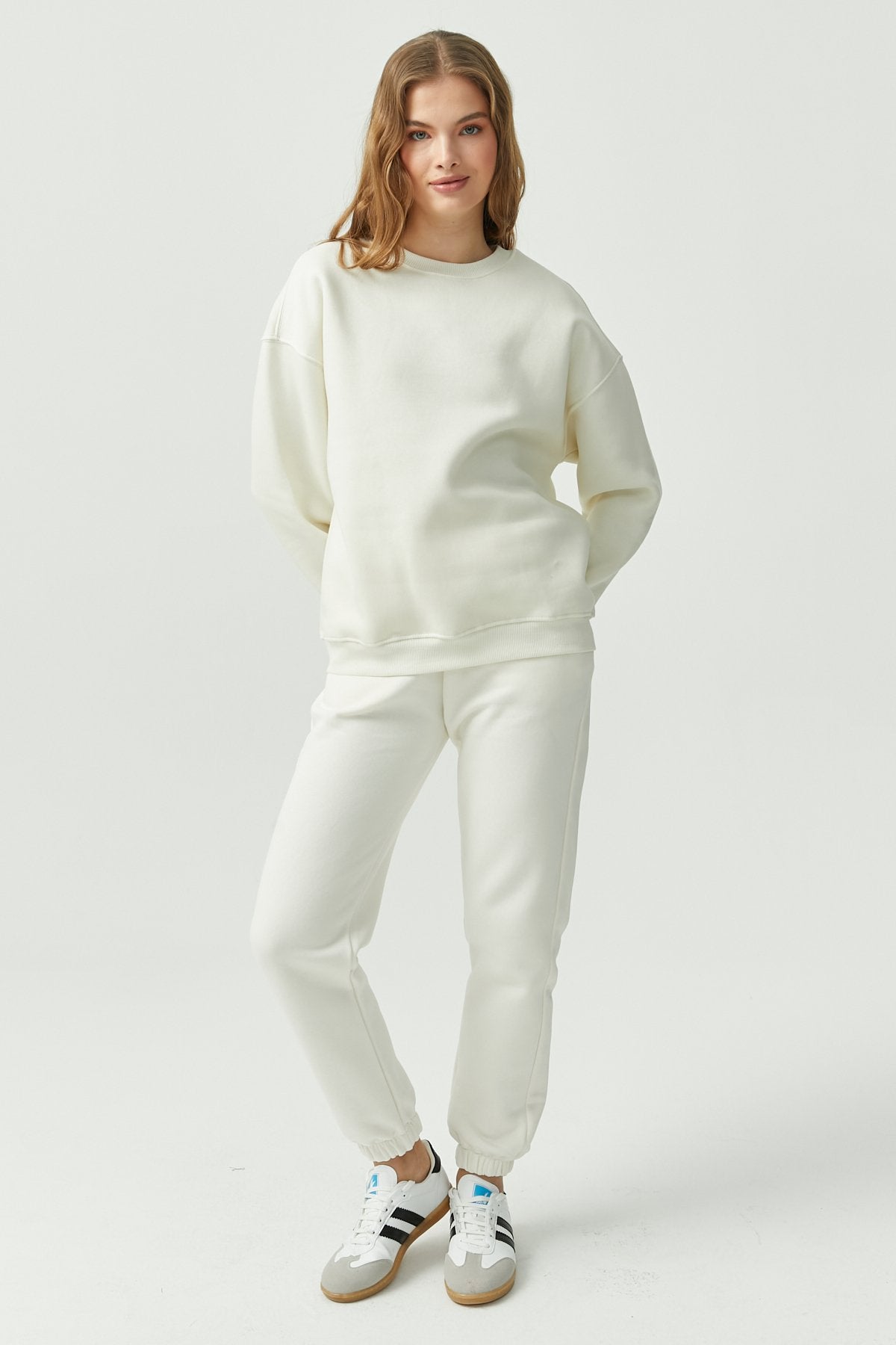 Women's Crew Neck Sweat Top
