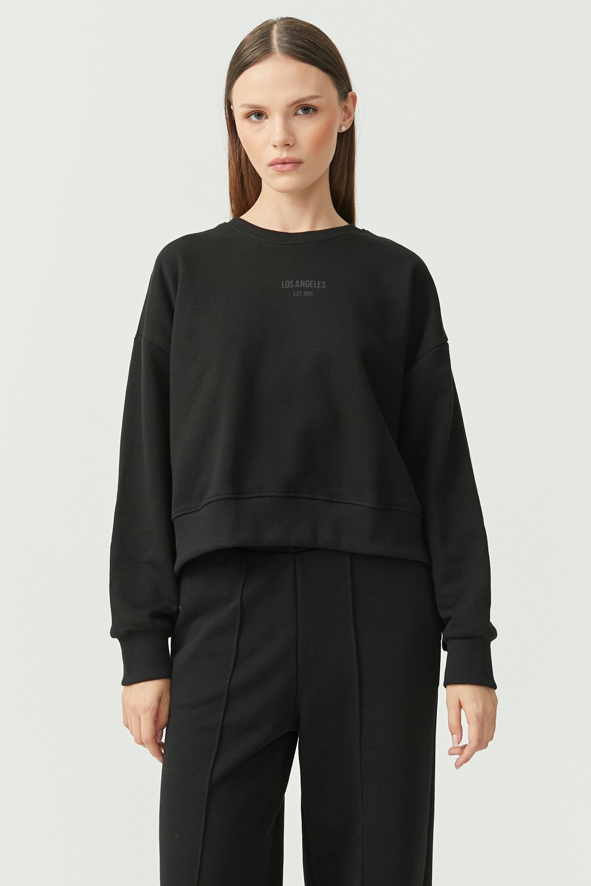 Women's Crew Neck Sweat Top