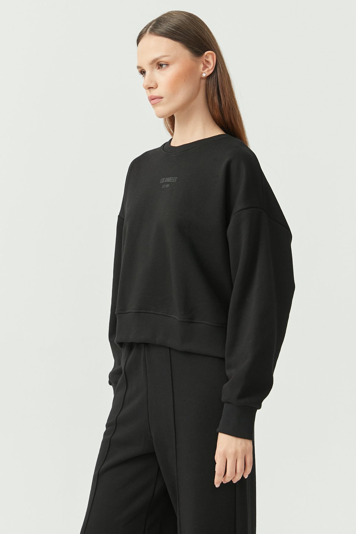 Women's Crew Neck Sweat Top