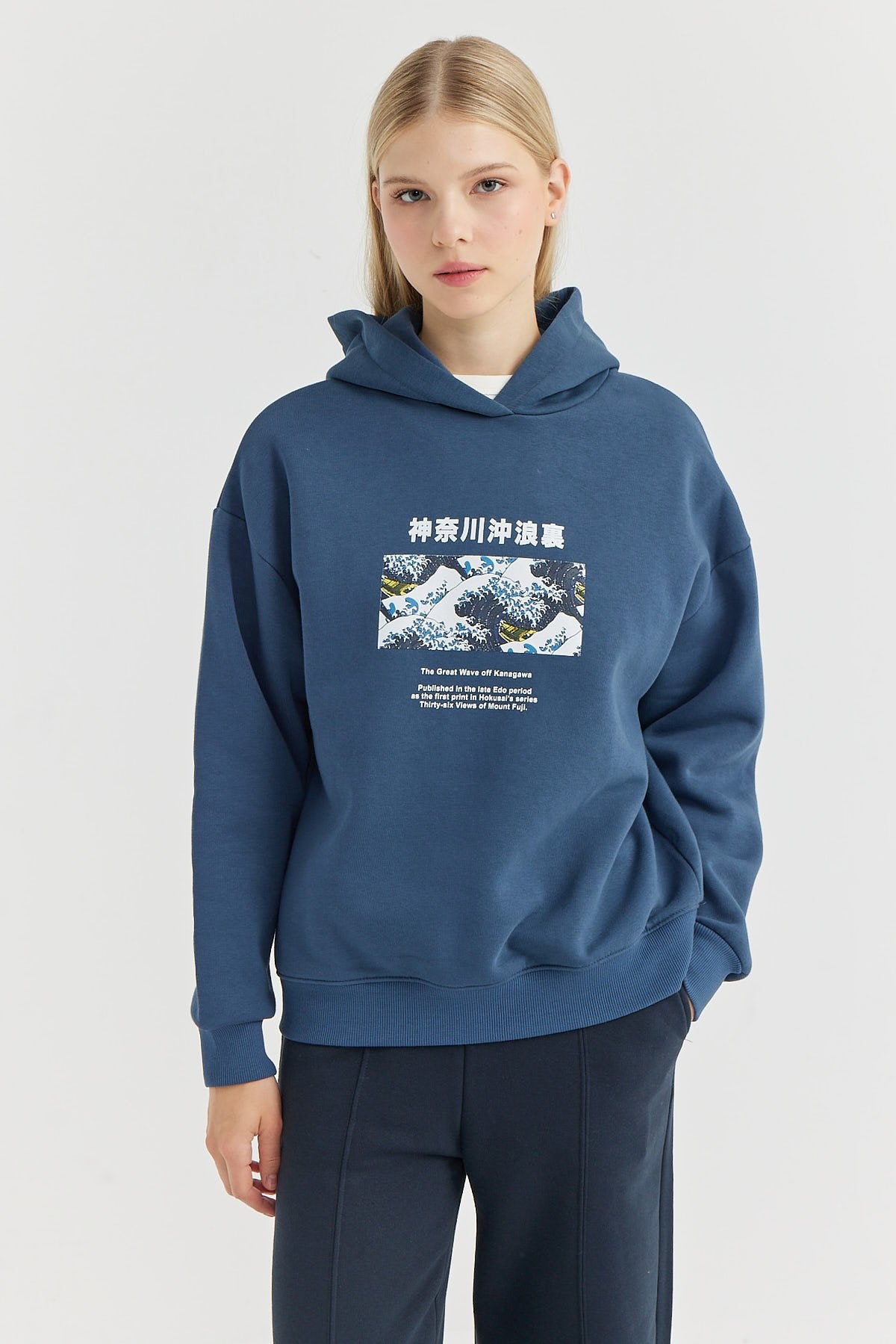 Women's Hooded Printed Detailed Sweat Top
