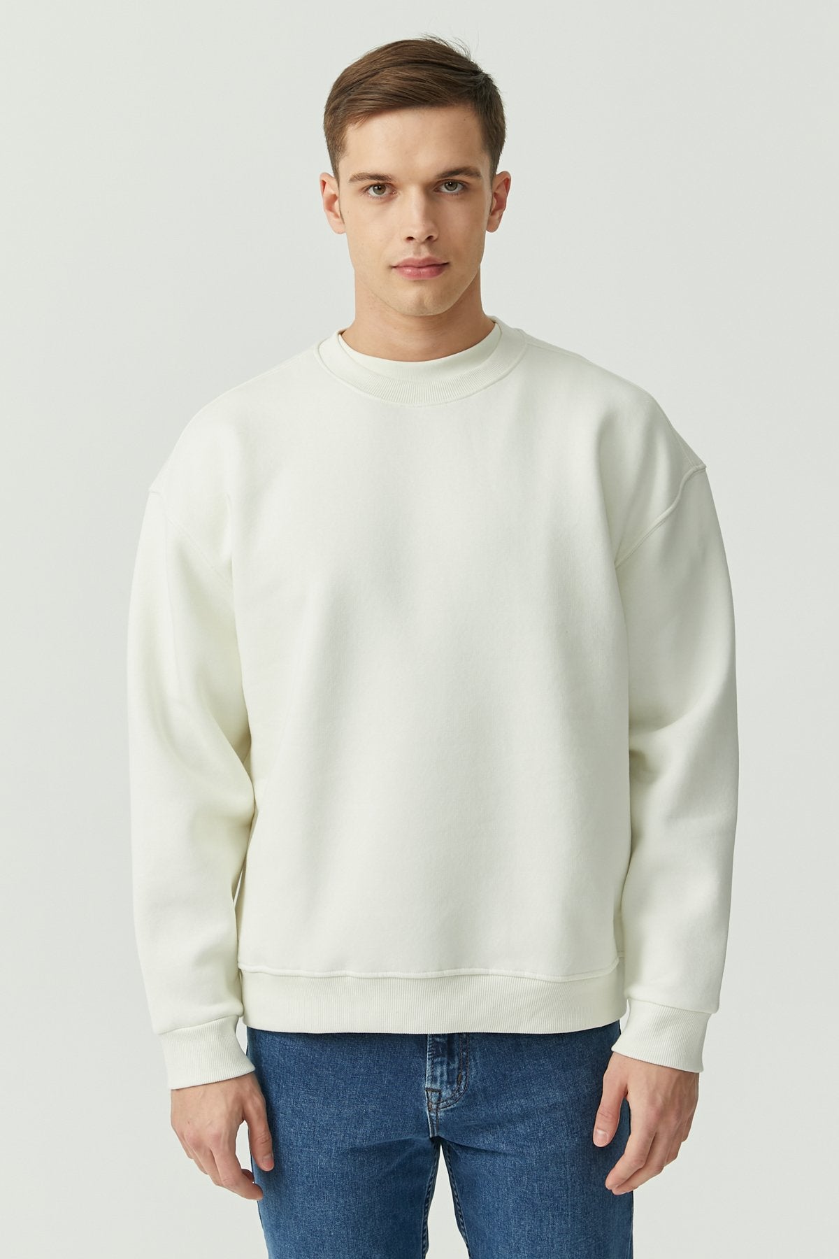 Crew Neck Basic Sweat Top