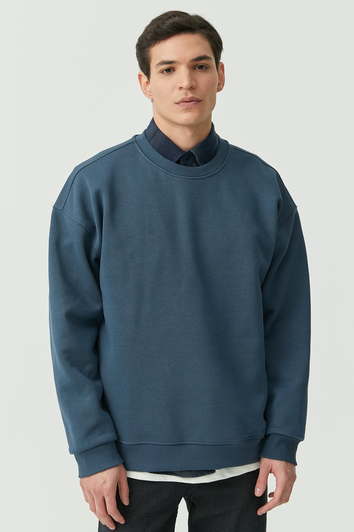 Crew Neck Basic Sweat Top