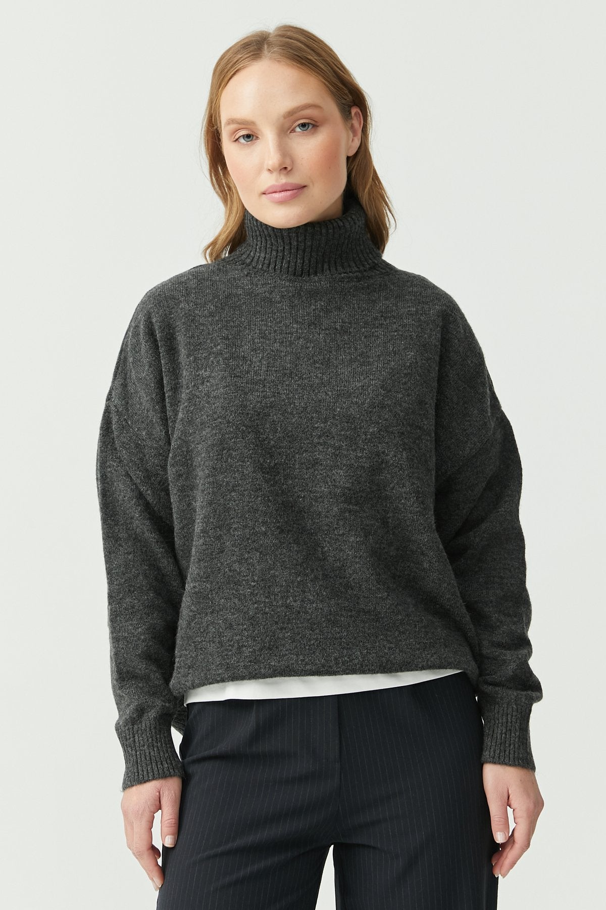 Women's Oversize Turtleneck Knitwear Sweater