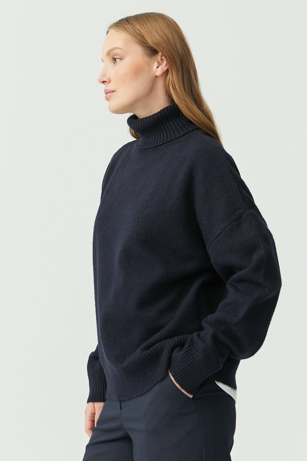 Women's Oversize Turtleneck Knitwear Sweater