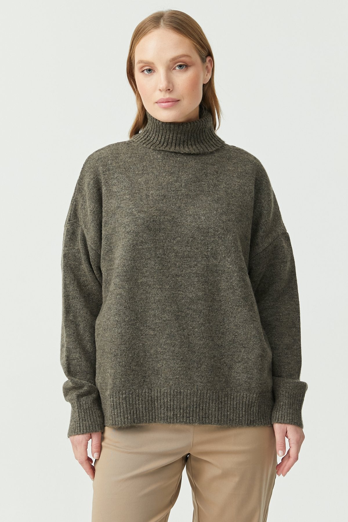 Women's Oversize Turtleneck Knitwear Sweater