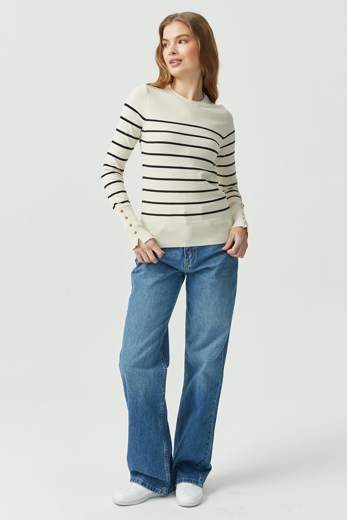Women's Crew Neck Striped Thin Knit Sweater
