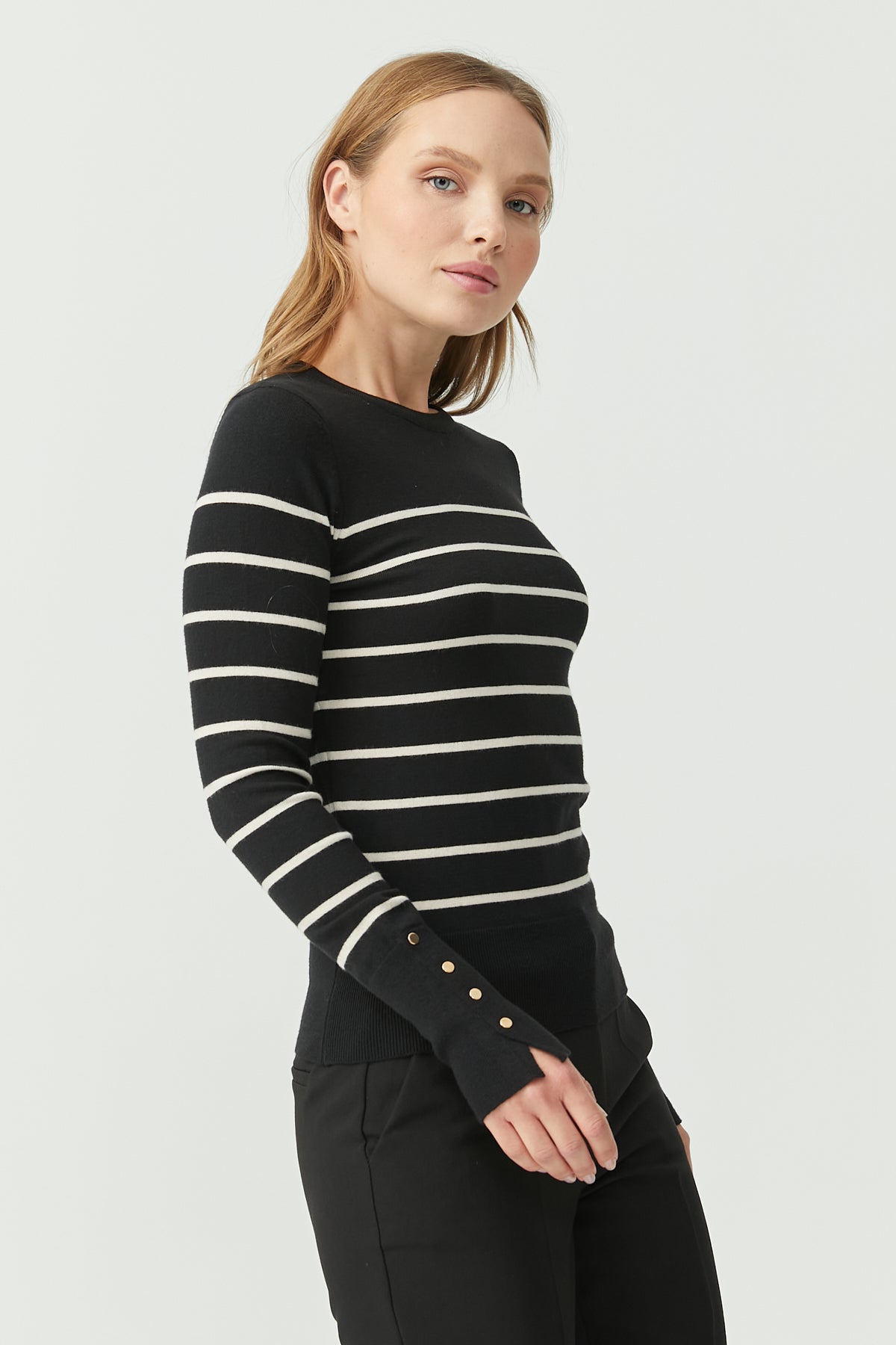 Women's Crew Neck Striped Thin Knit Sweater