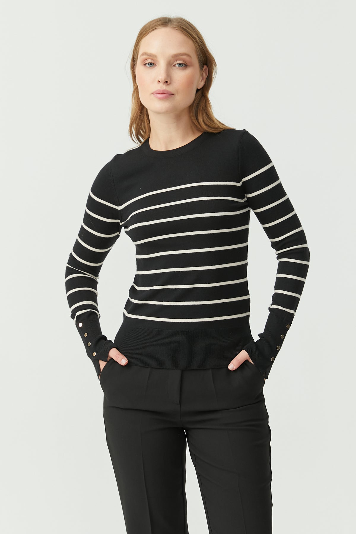 Women's Crew Neck Striped Thin Knit Sweater