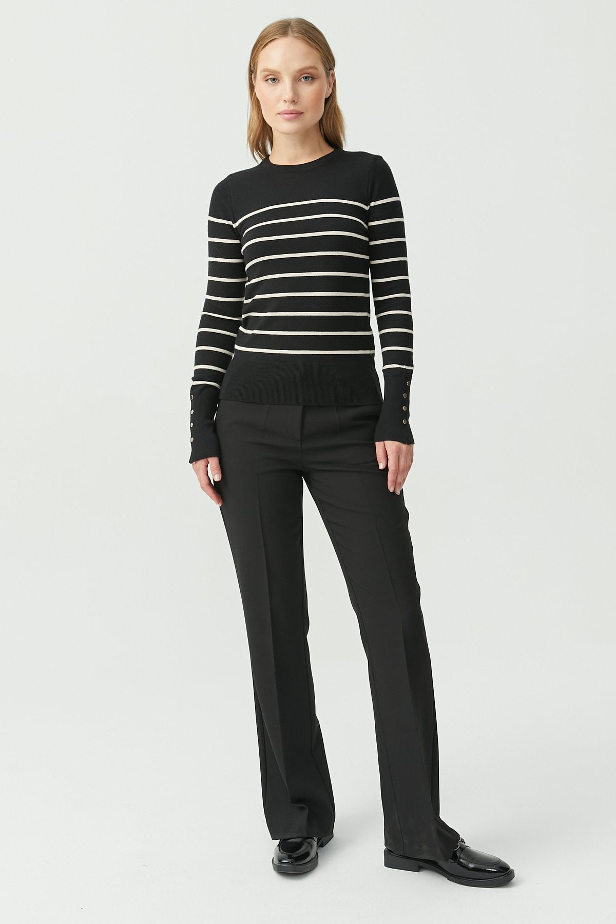 Women's Crew Neck Striped Thin Knit Sweater