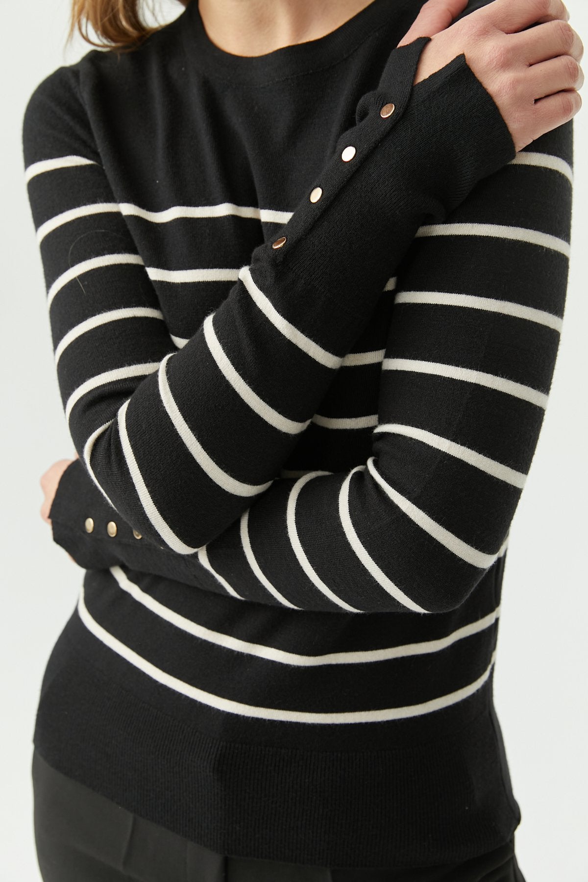 Women's Crew Neck Striped Thin Knit Sweater
