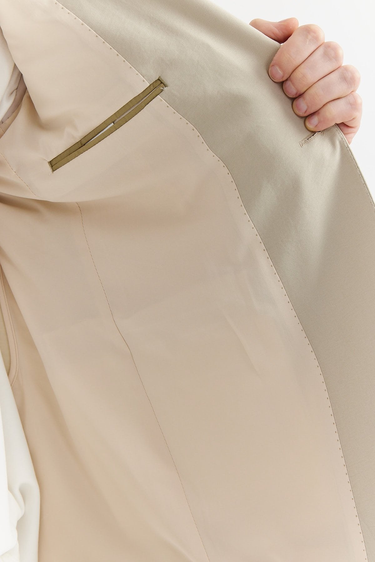 Mono Collar Classic Suit