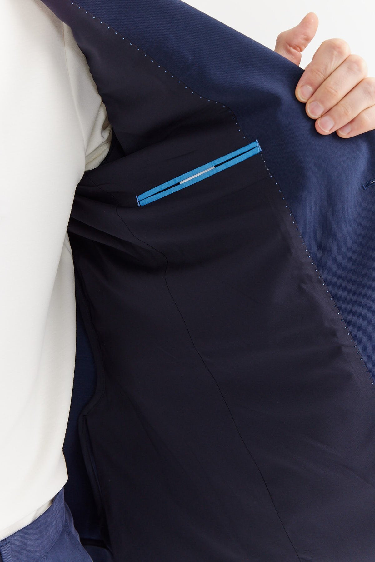 Mono Collar Classic Suit