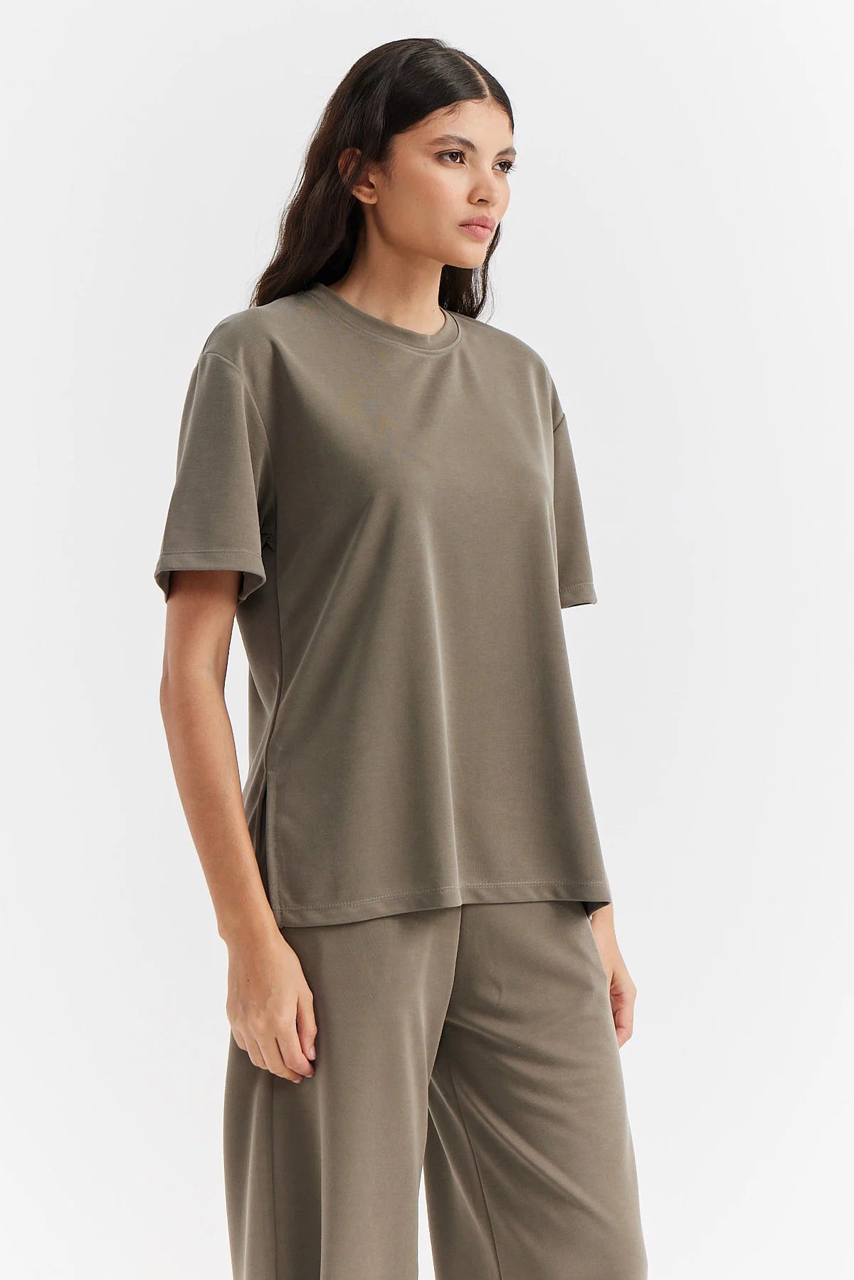 Kadın Yanı Yırtmaç Detaylı T-shirt