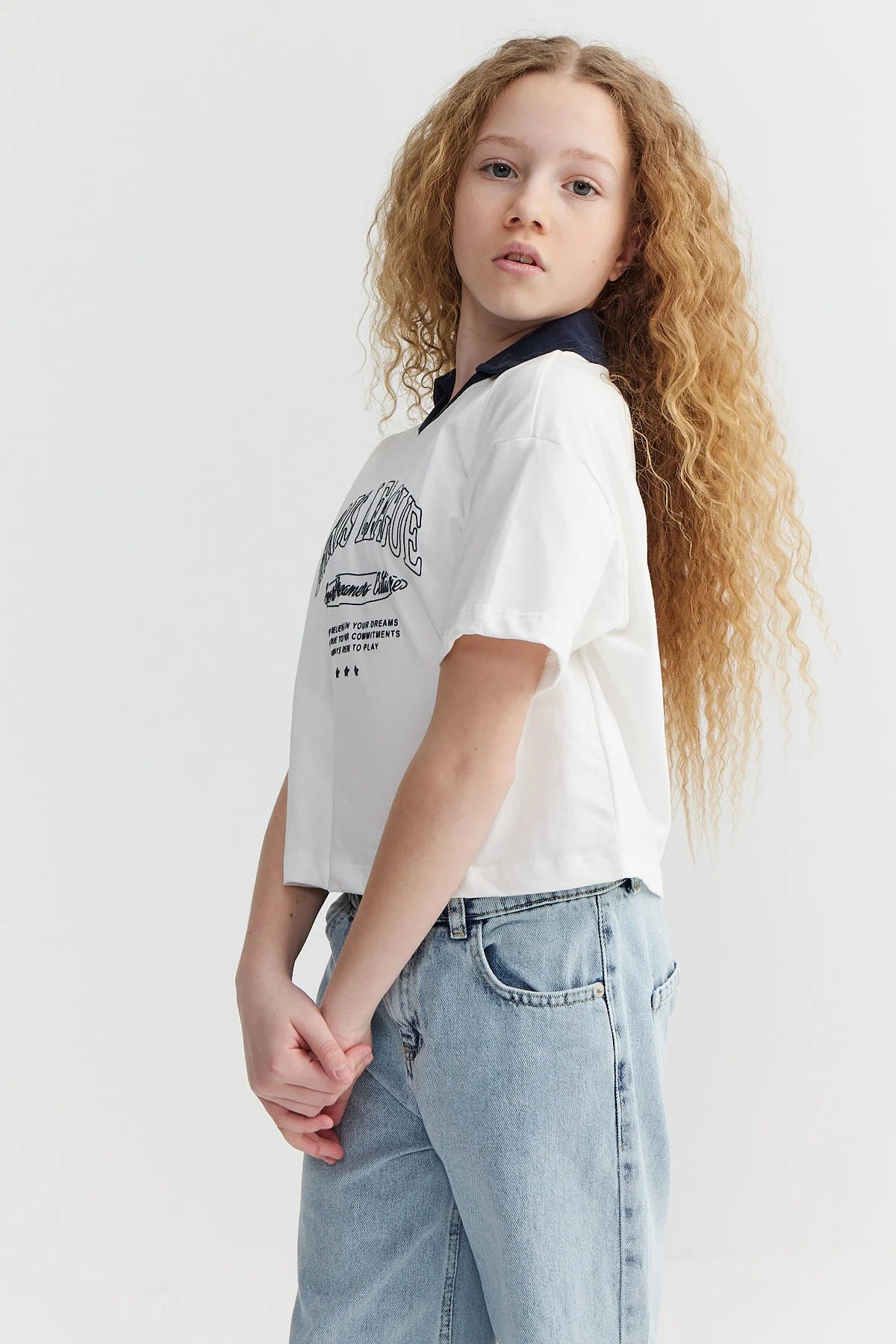 Kız Çocuk Yaka Detaylı Baskılı T-shirt