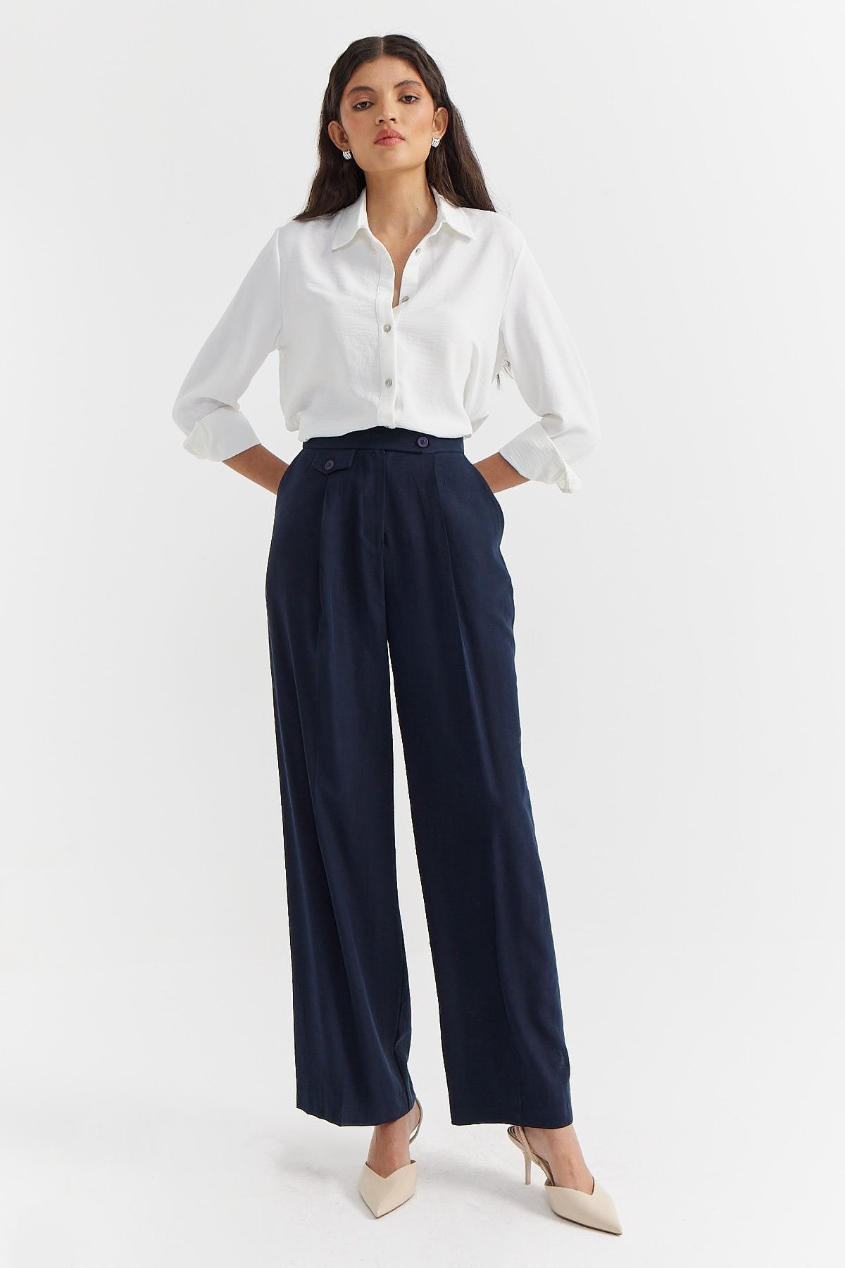 Women's Button Detailed Wide Leg Trousers