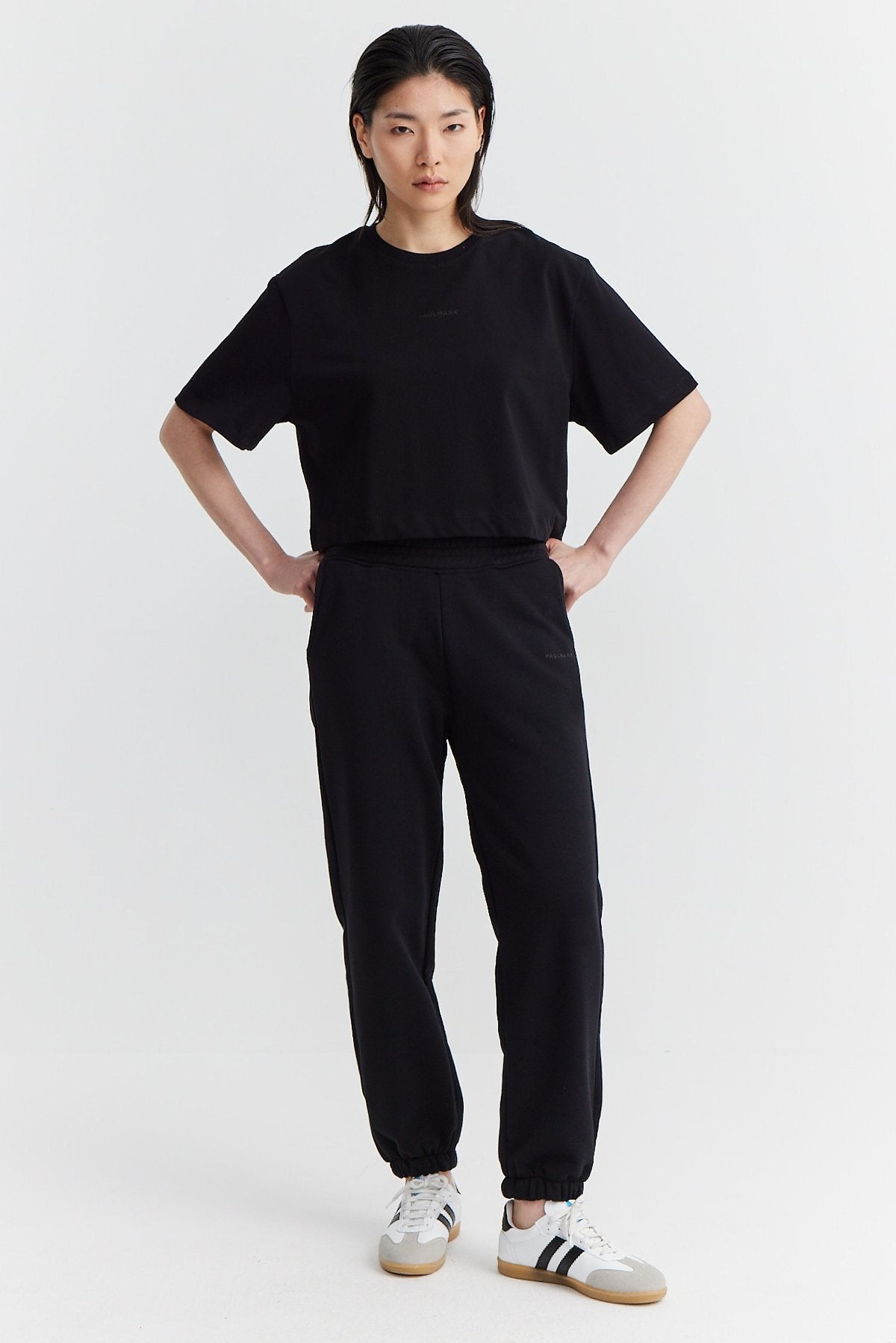 Women's Elastic Waist and Leg Sweat Bottom