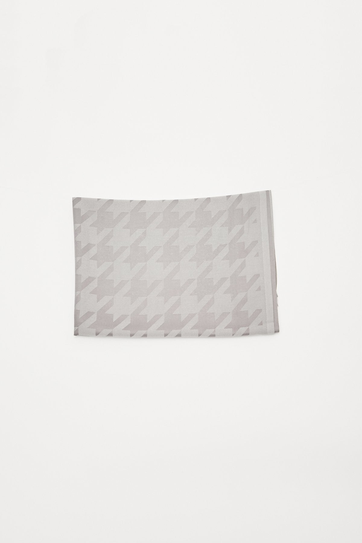Houndstooth Patterned Shawl
