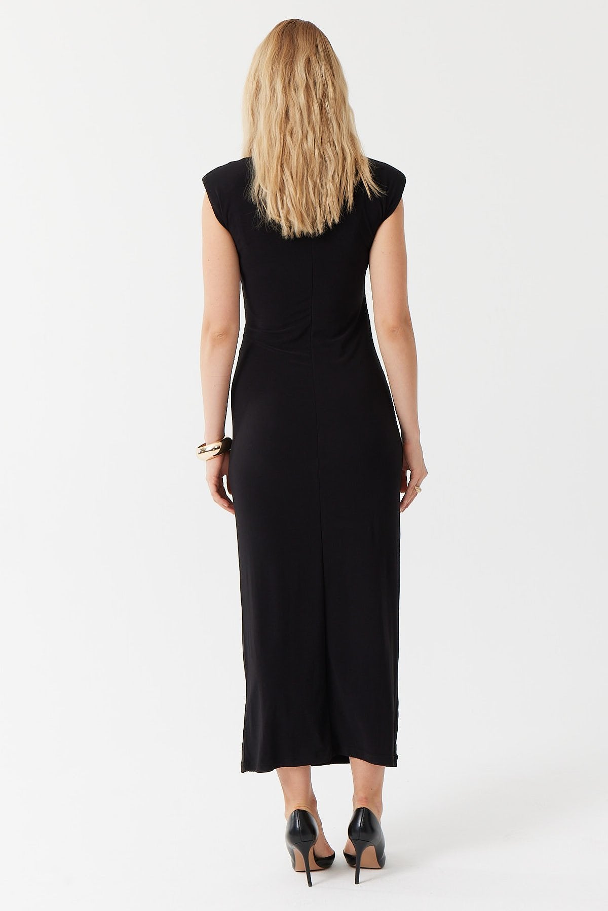 فستان نسائي برباط على الخصر