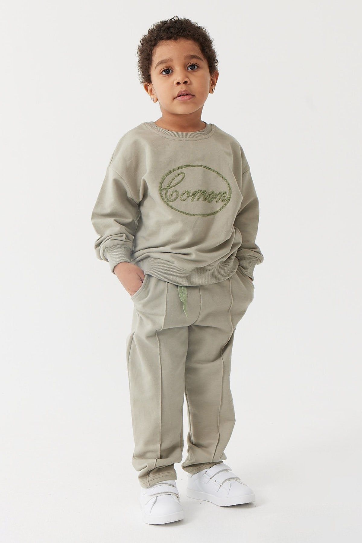 Girl's 2-Piece Set with Embroidery Details