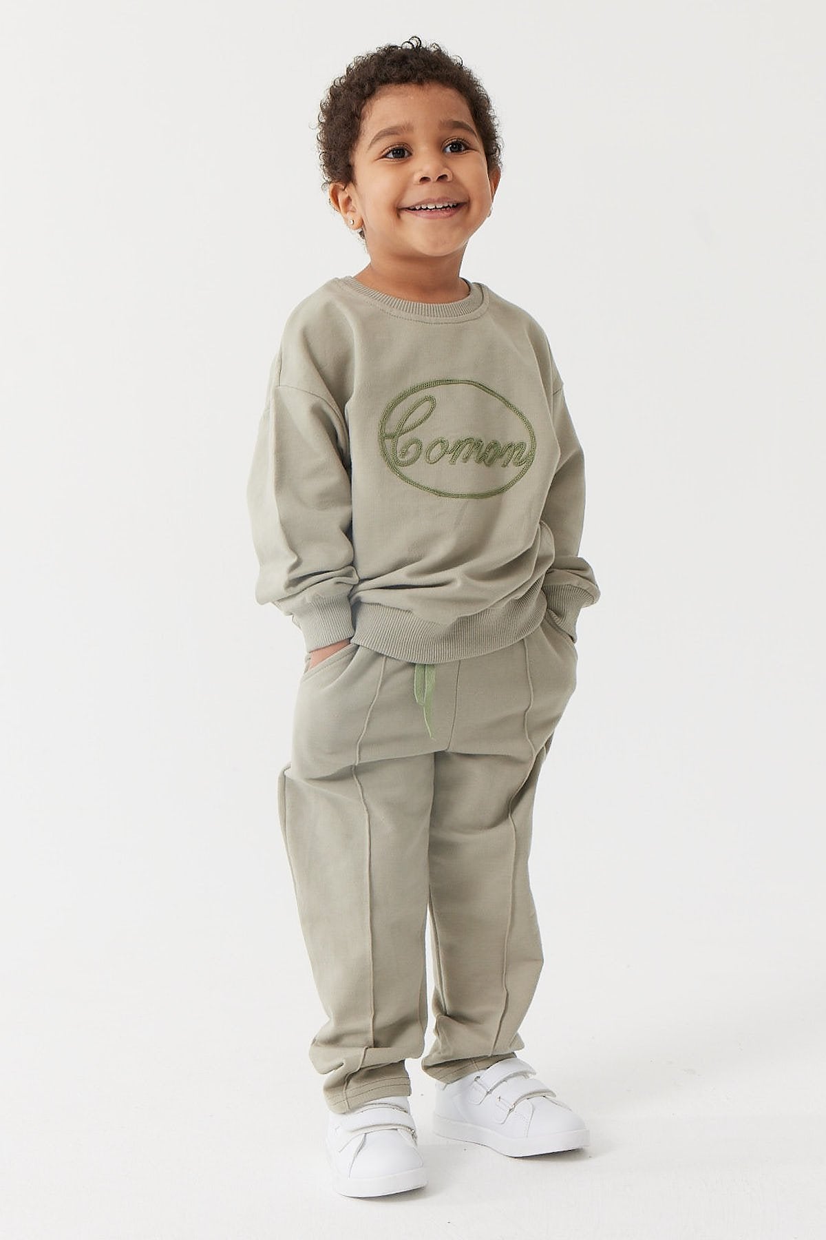 Girl's 2-Piece Set with Embroidery Details