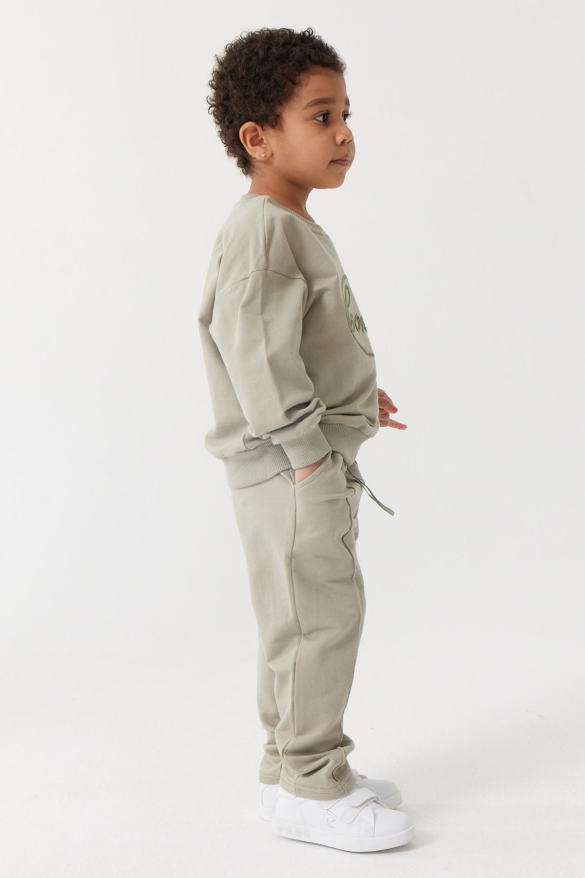 Girl's 2-Piece Set with Embroidery Details