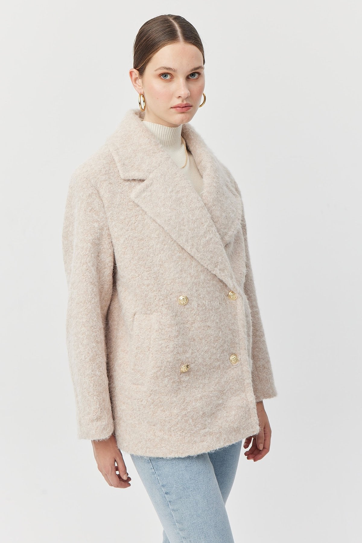 معطف نسائي قصير مزدوج الأزرار 