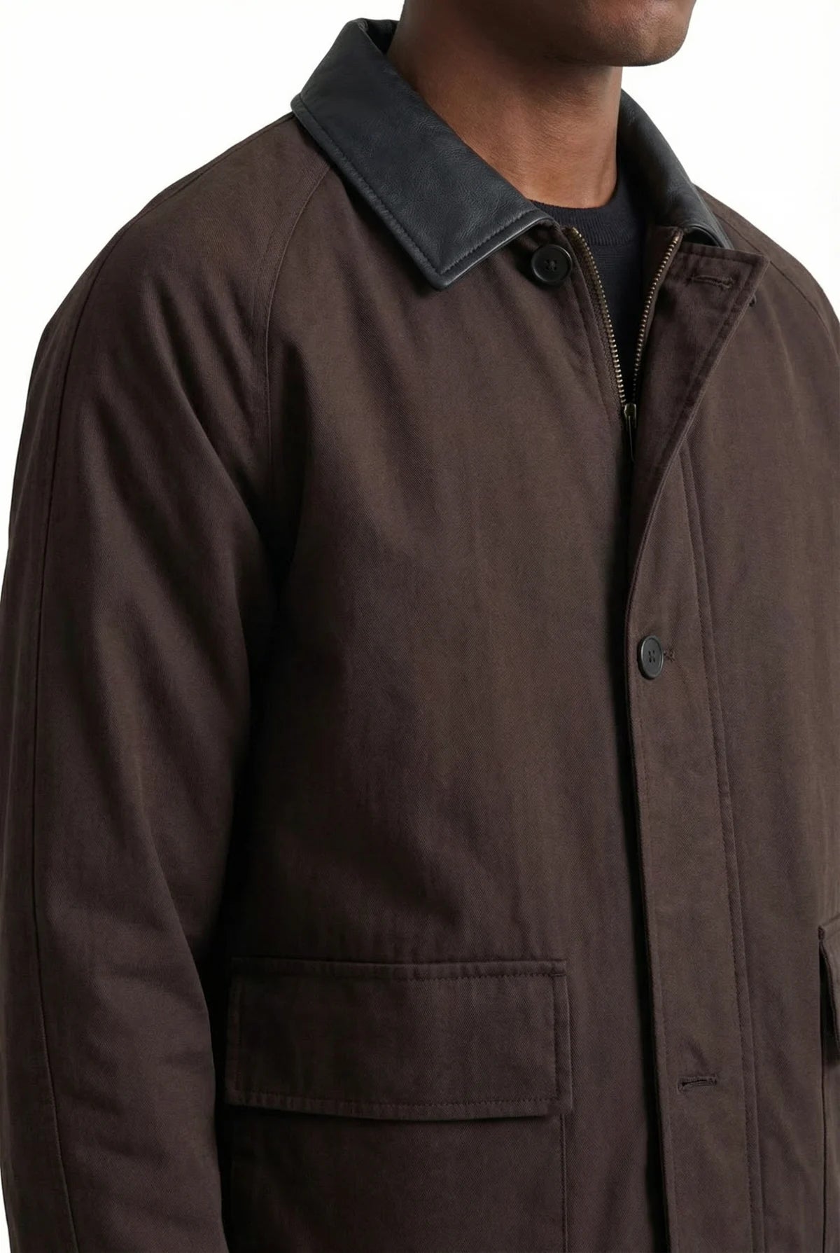 چاکەتی پیاوان بە وردەکاری گۆچانی چەرم