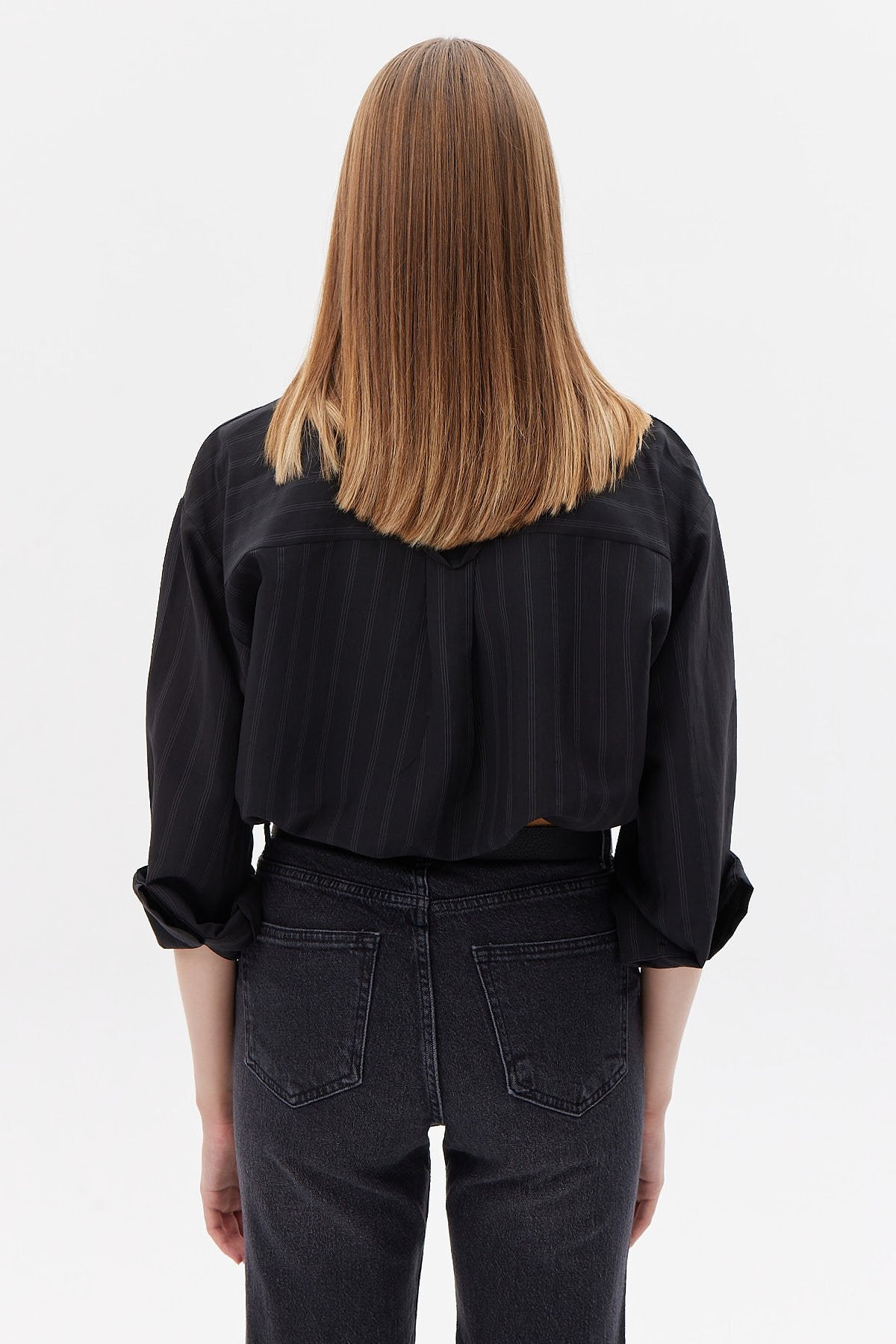 قميص نسائي مخطط