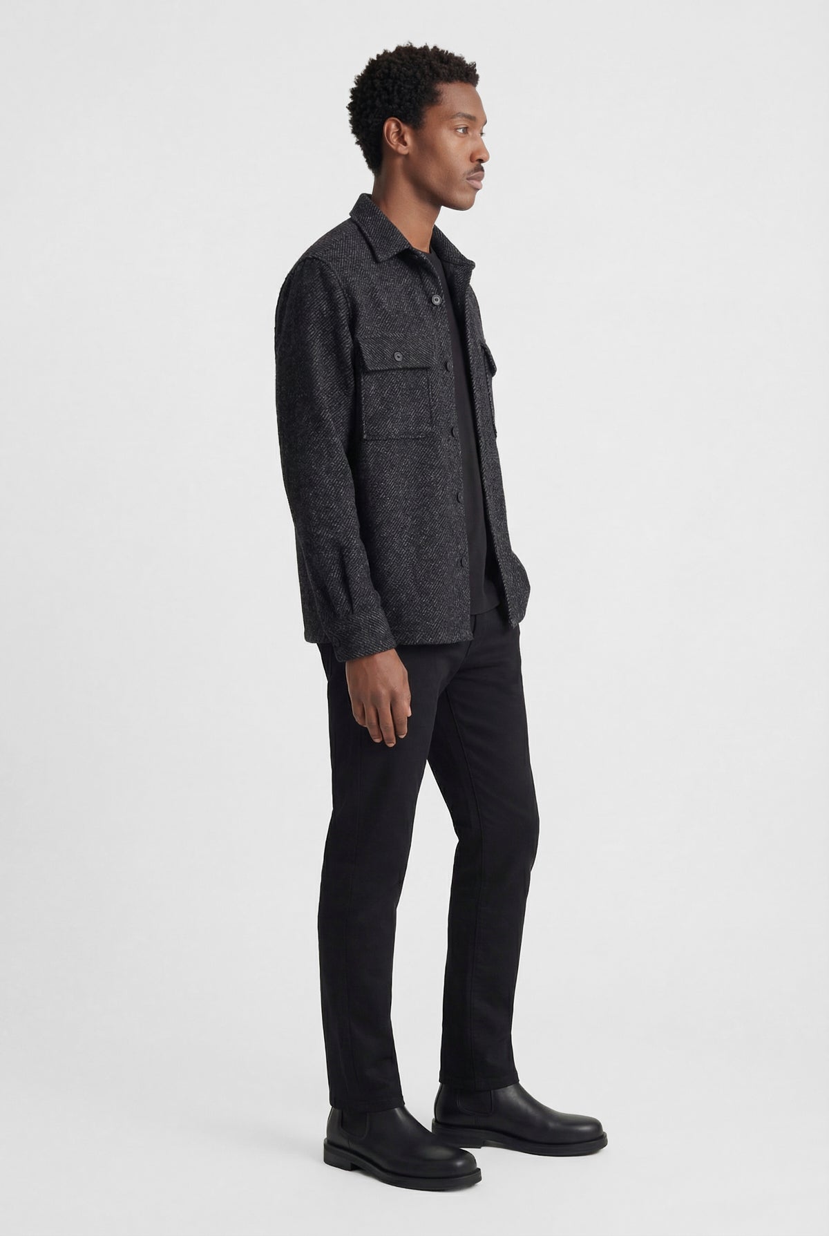 چاکەتی کراسێکی ئاسایی پیاوان