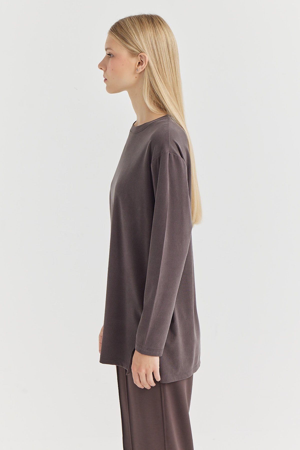 تونیکی تەنکی ئافرەتان