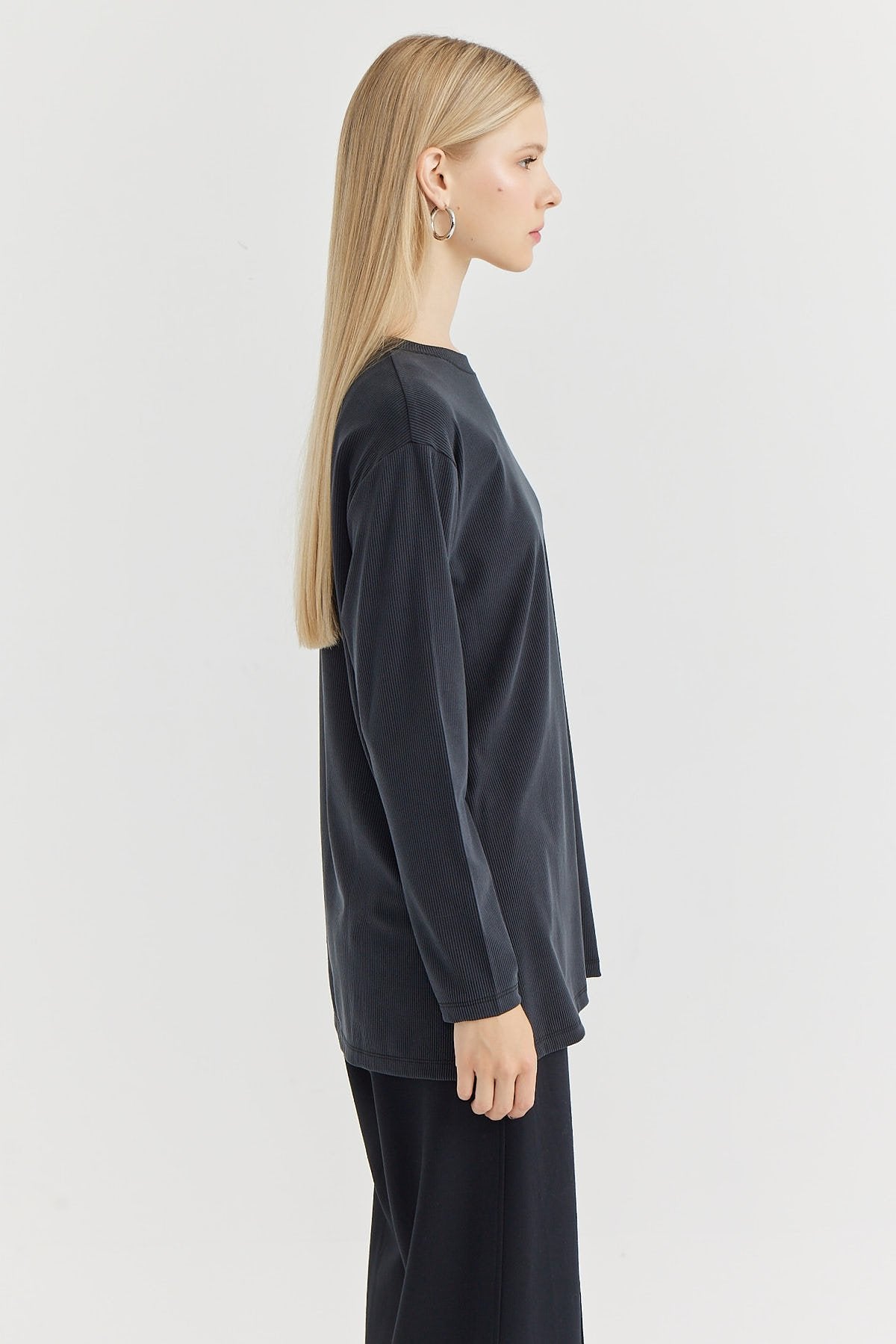 تونیکی تەنکی ئافرەتان