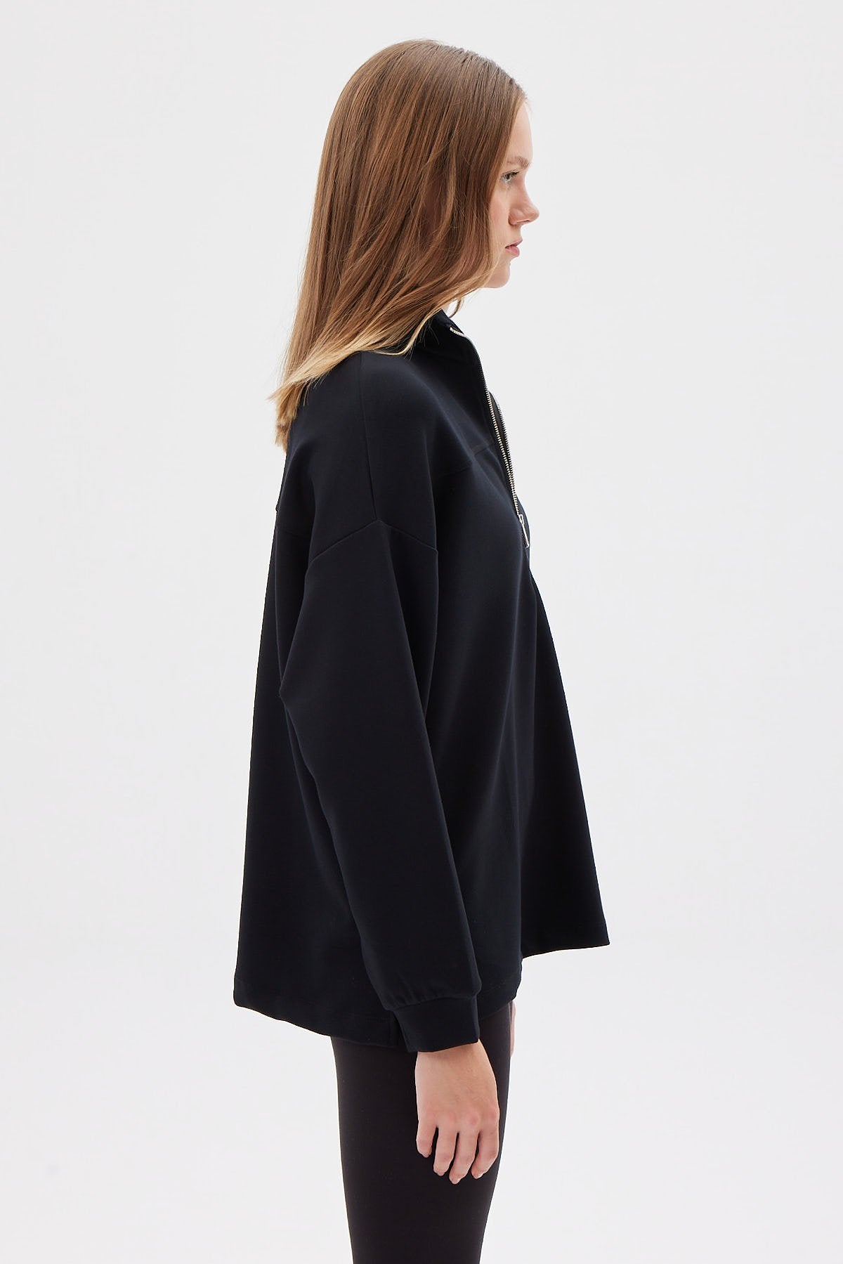 سويت شيرت نسائية بنصف سحاب