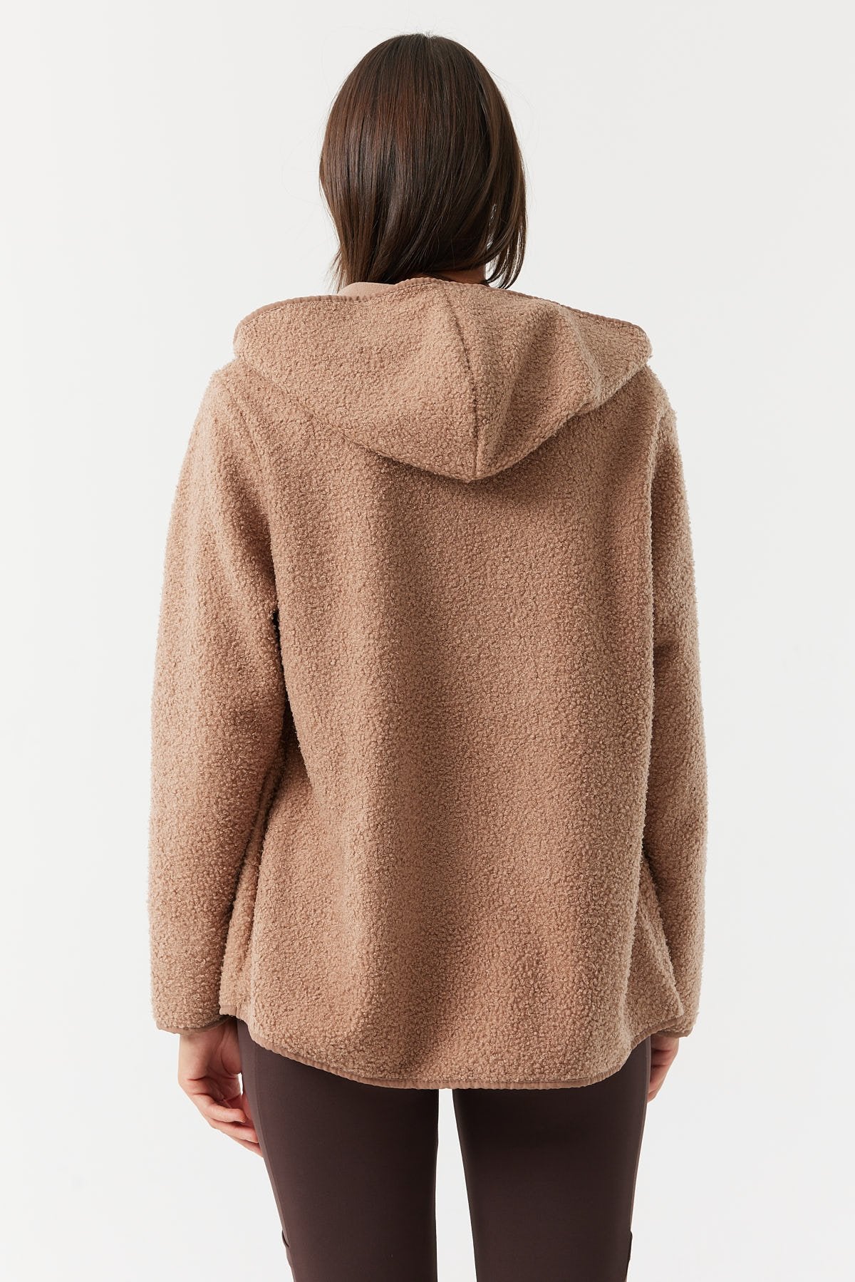 معطف نسائي بغطاء رأس وملمس ناعم