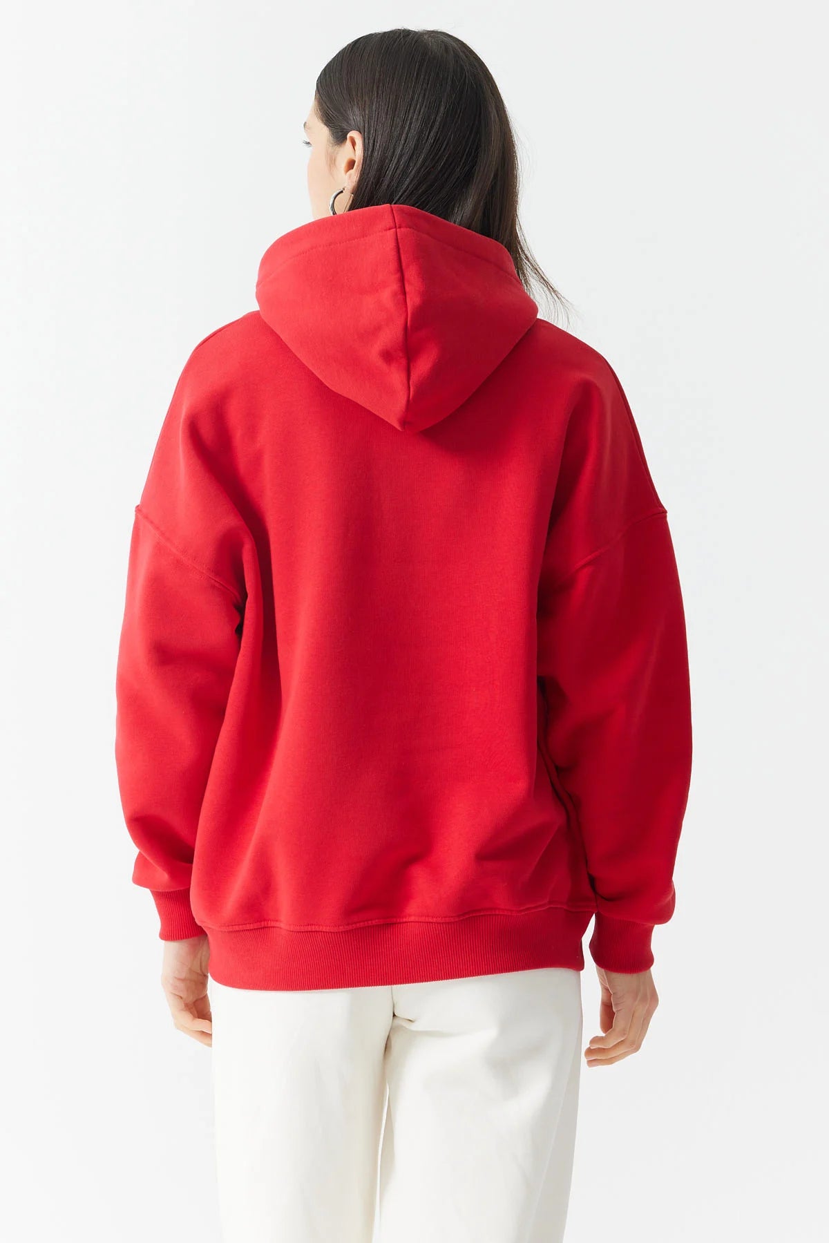 سويت شيرت نسائي بغطاء للرأس