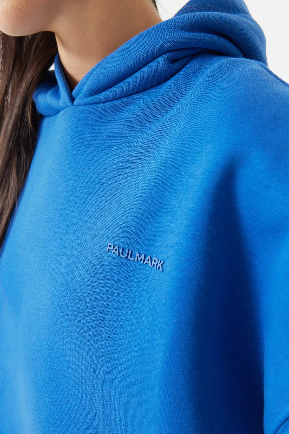 سويت شيرت نسائي بغطاء للرأس