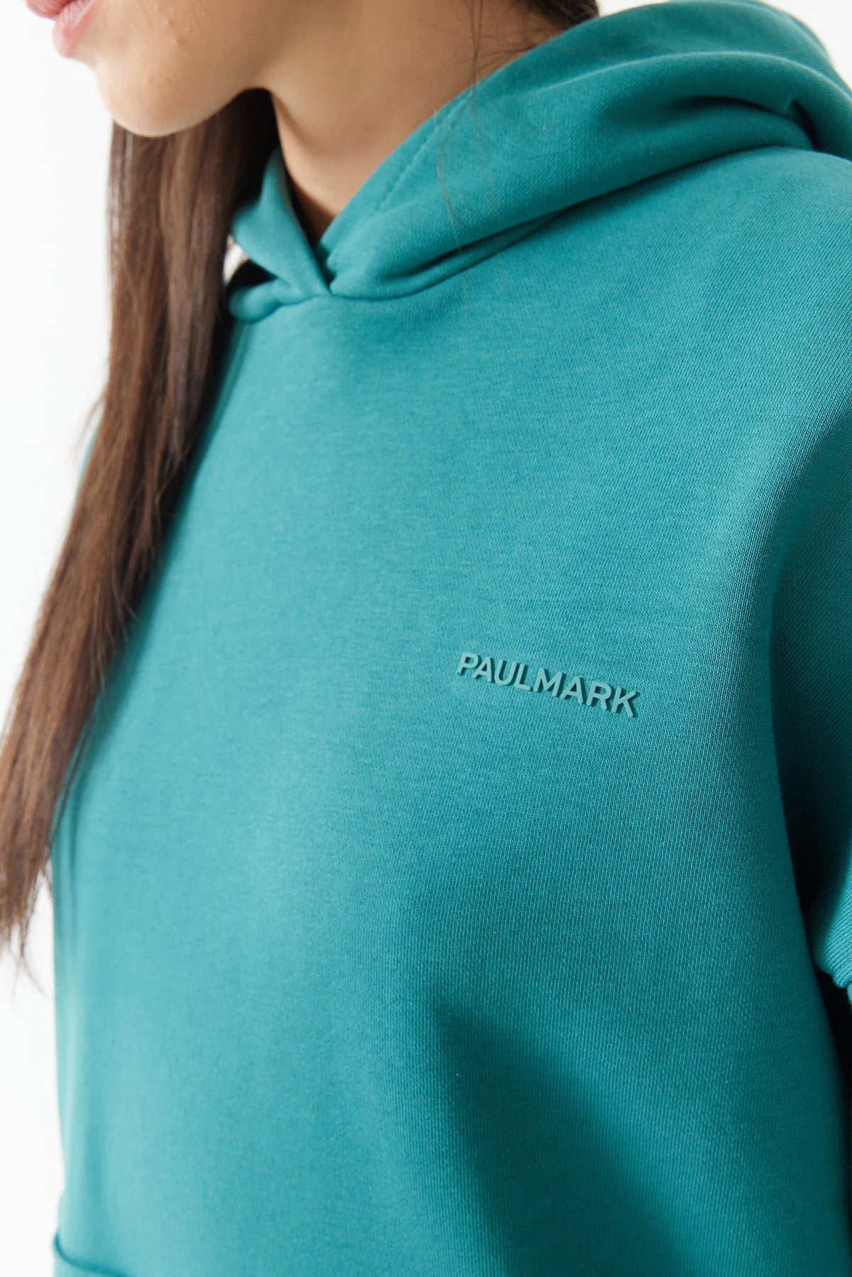 سويت شيرت نسائي بغطاء للرأس