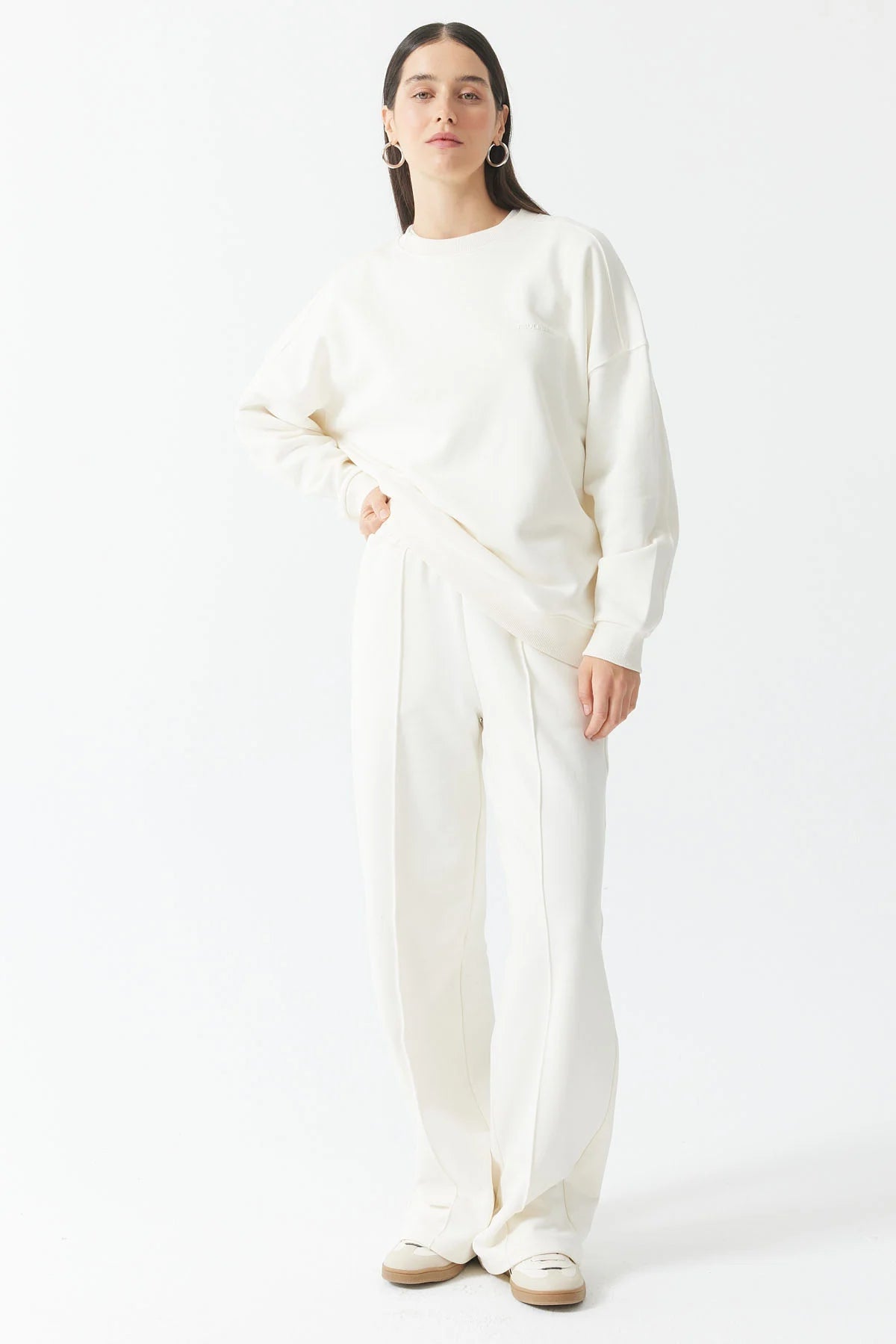 Women's Basic Sweatshirt